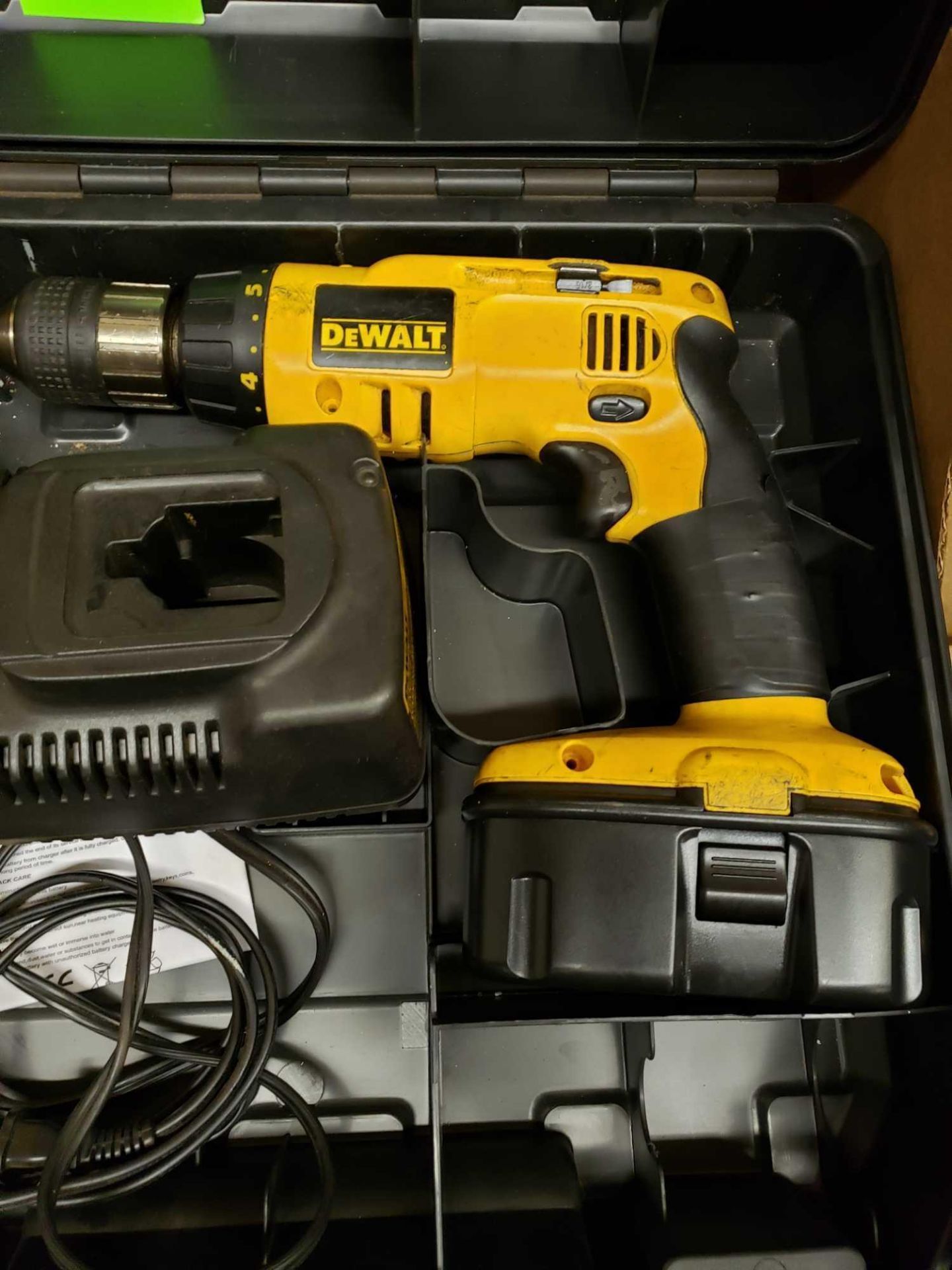 Dewalt 18v cordless drill with charger, case and one battery. - Image 2 of 3