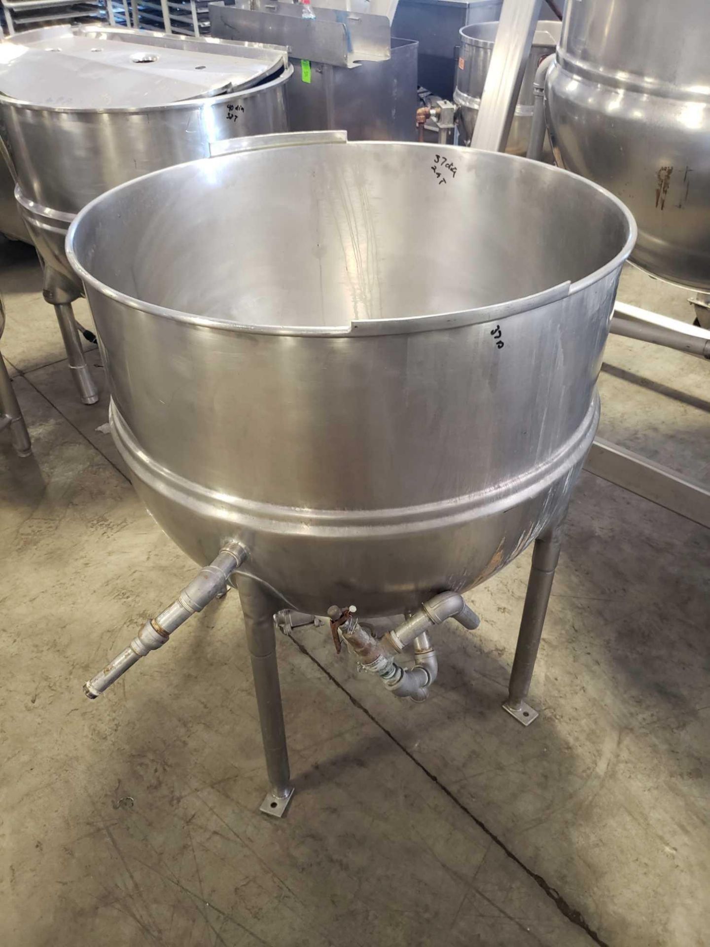 100 gallon Dover / Groen model N-100 jacketed steam kettle. 37" diameter x 29" interior depth. - Image 4 of 10