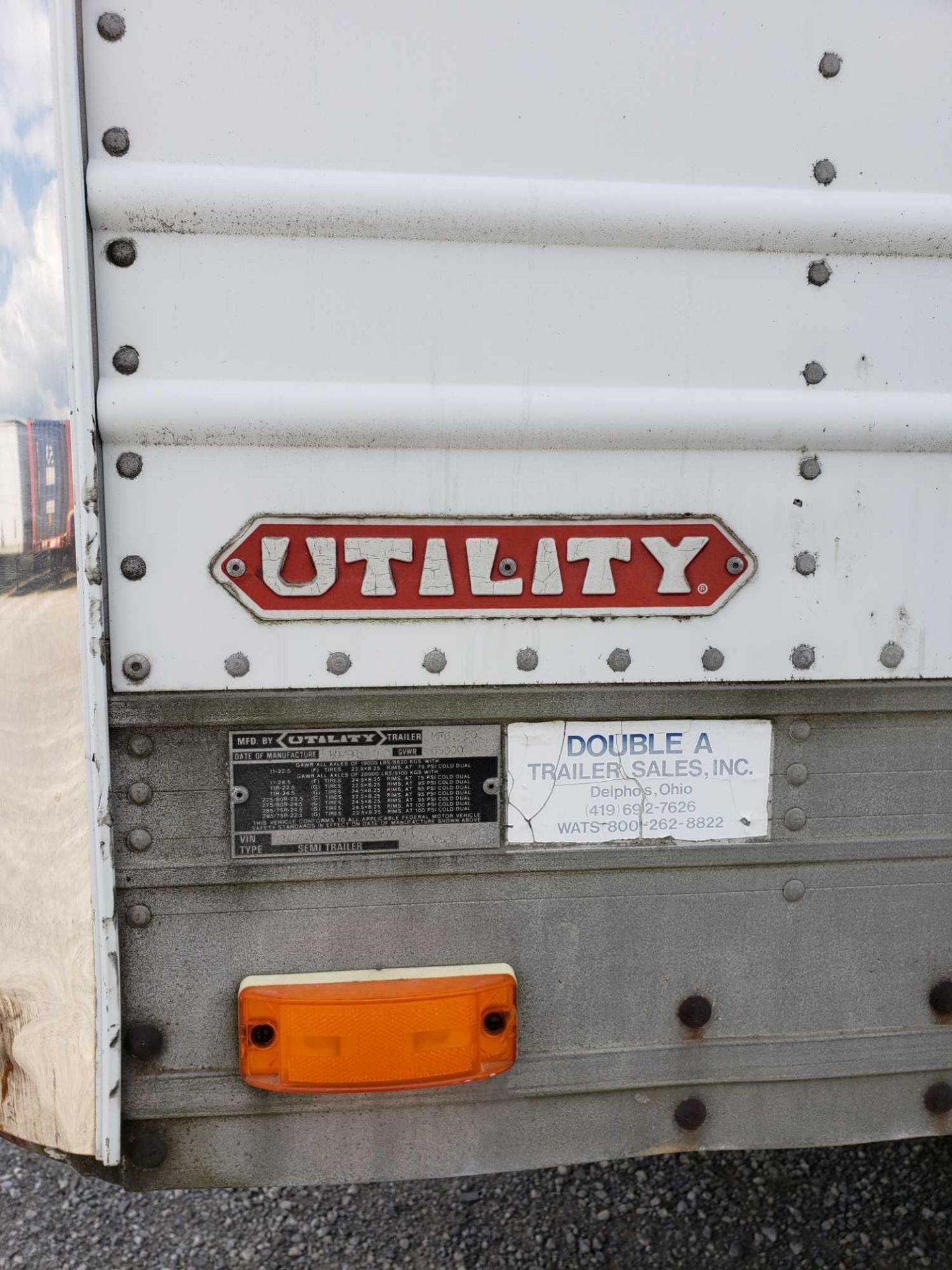 1991 Utility Trailer Company 53" trailer. VIN 1UYVS2480NM655711. Trailer is titled. No reefer unit. - Image 3 of 15