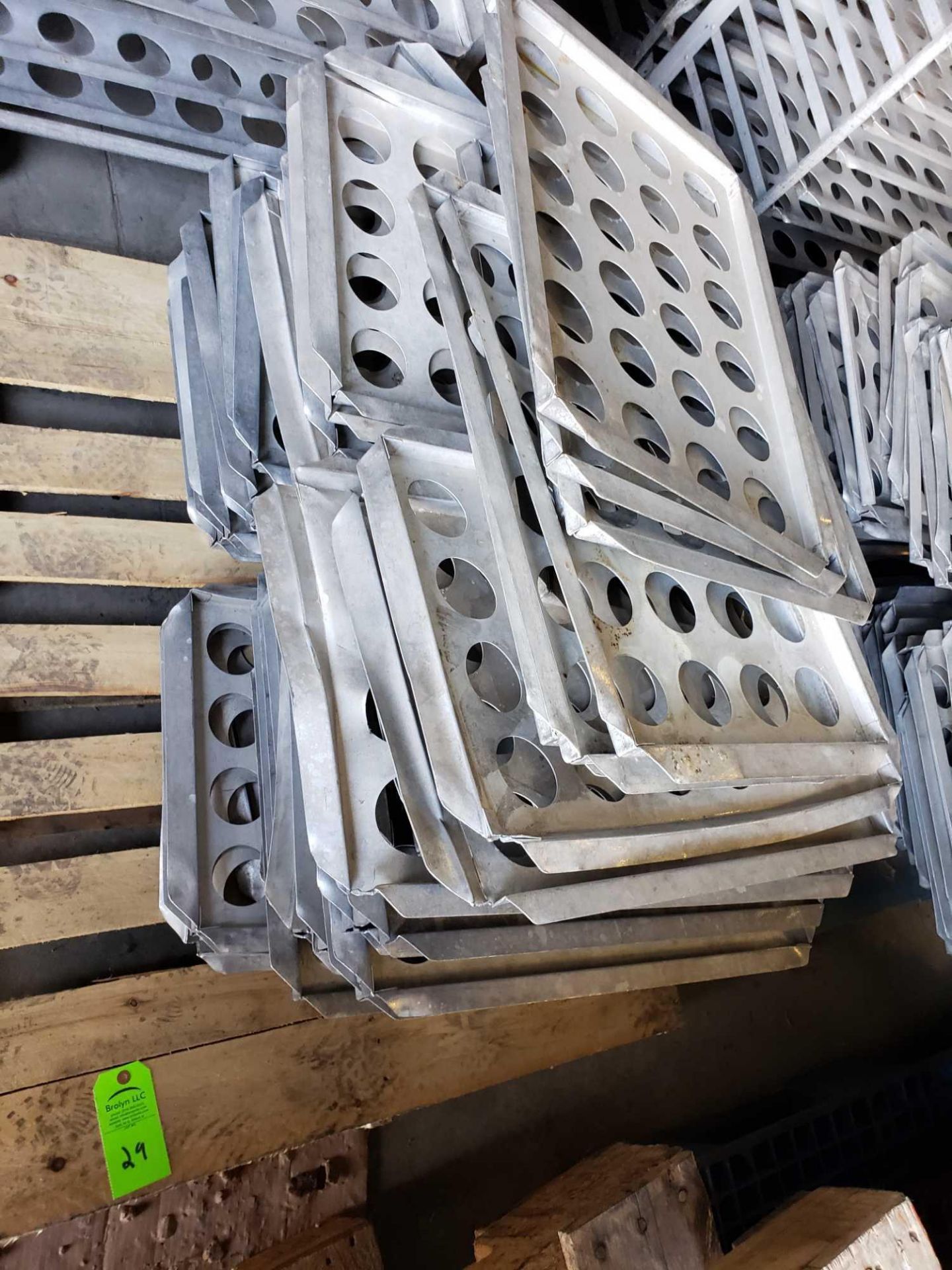 Large qty of aluminum trays as pictured.