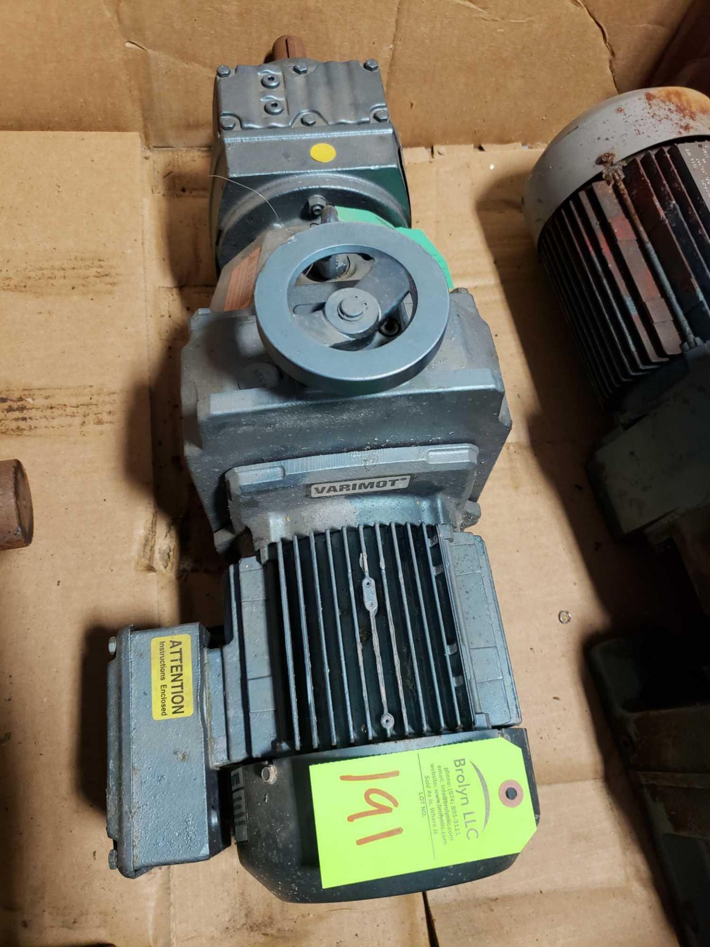 Pallet of assorted motors with gear drives. - Image 6 of 11