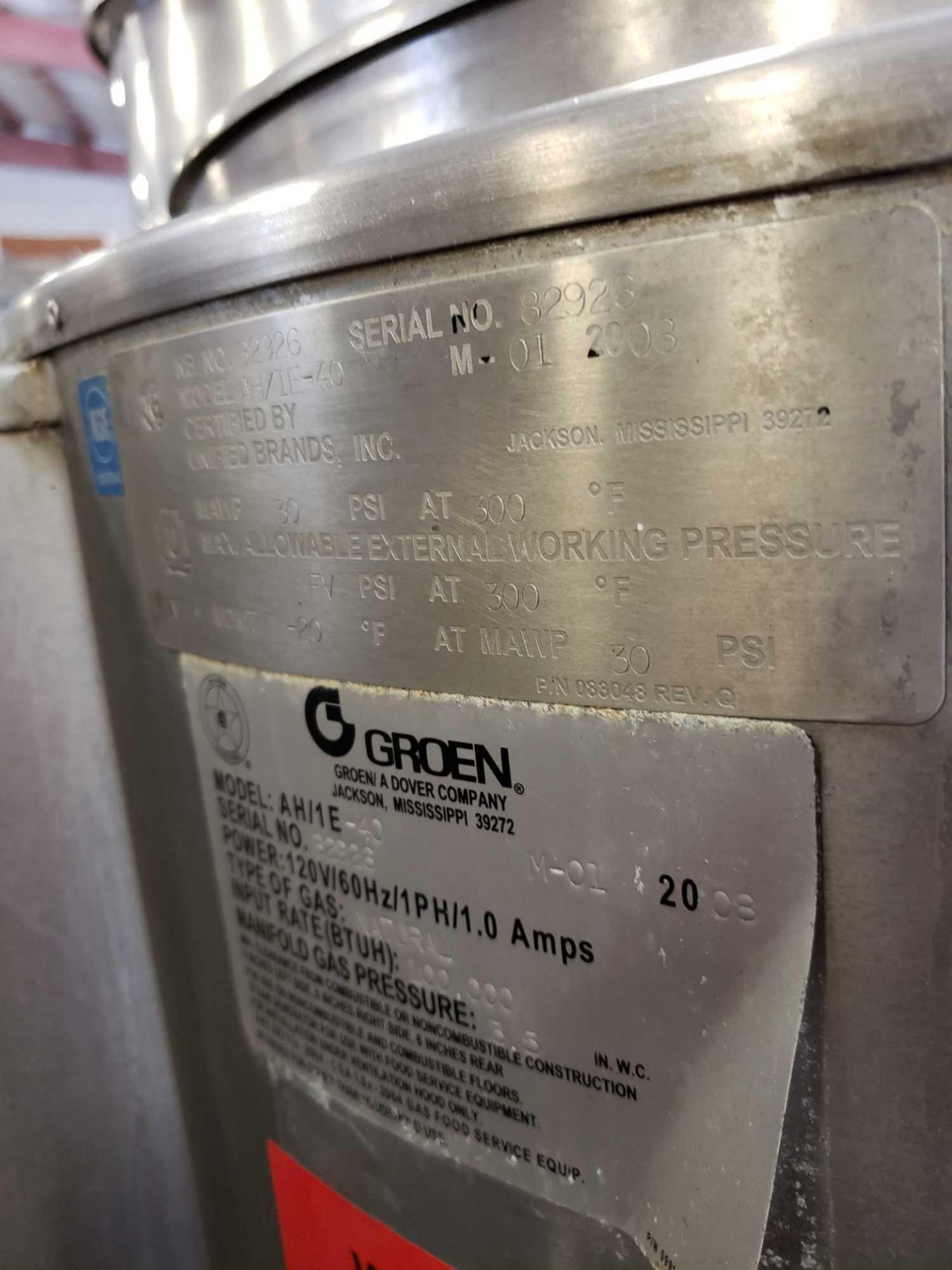 Groen model AH/1E-40, 40 gallon nat gas steam jacketed kettle. 100k btu. Mfg date 2008. - Image 3 of 10