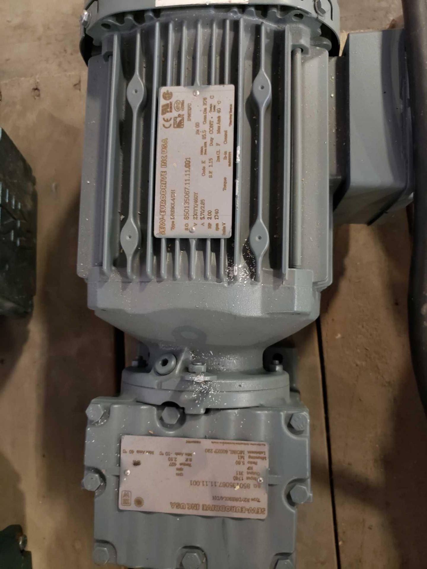 Pallet of assorted motors with gear drives. - Image 6 of 16