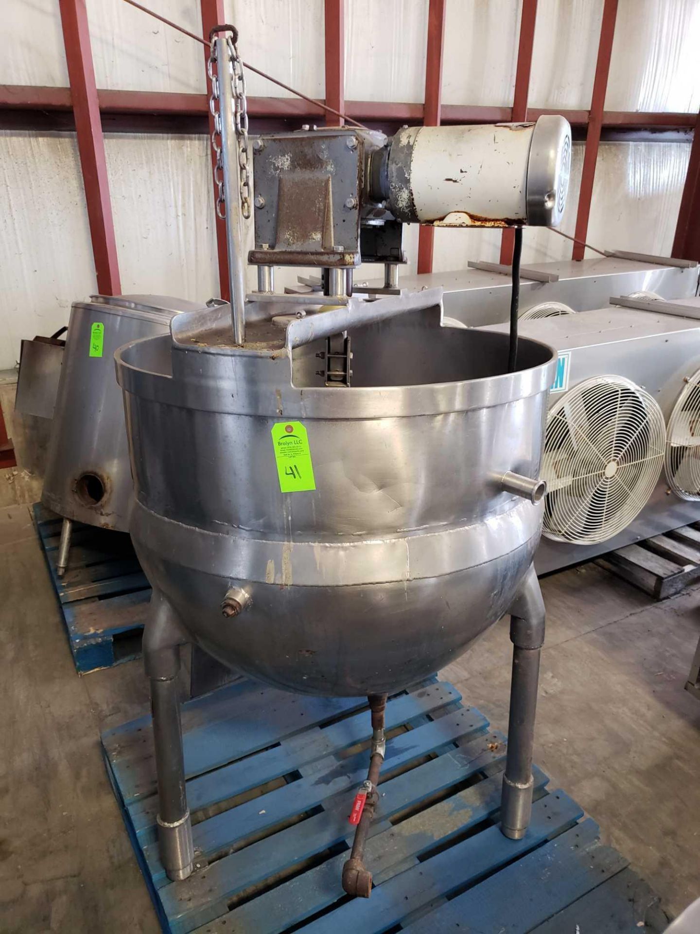 Groen 1X stainless steel mixing kettle. Dimensions of kettle 40" diameter x 30" deep interior. - Image 2 of 11