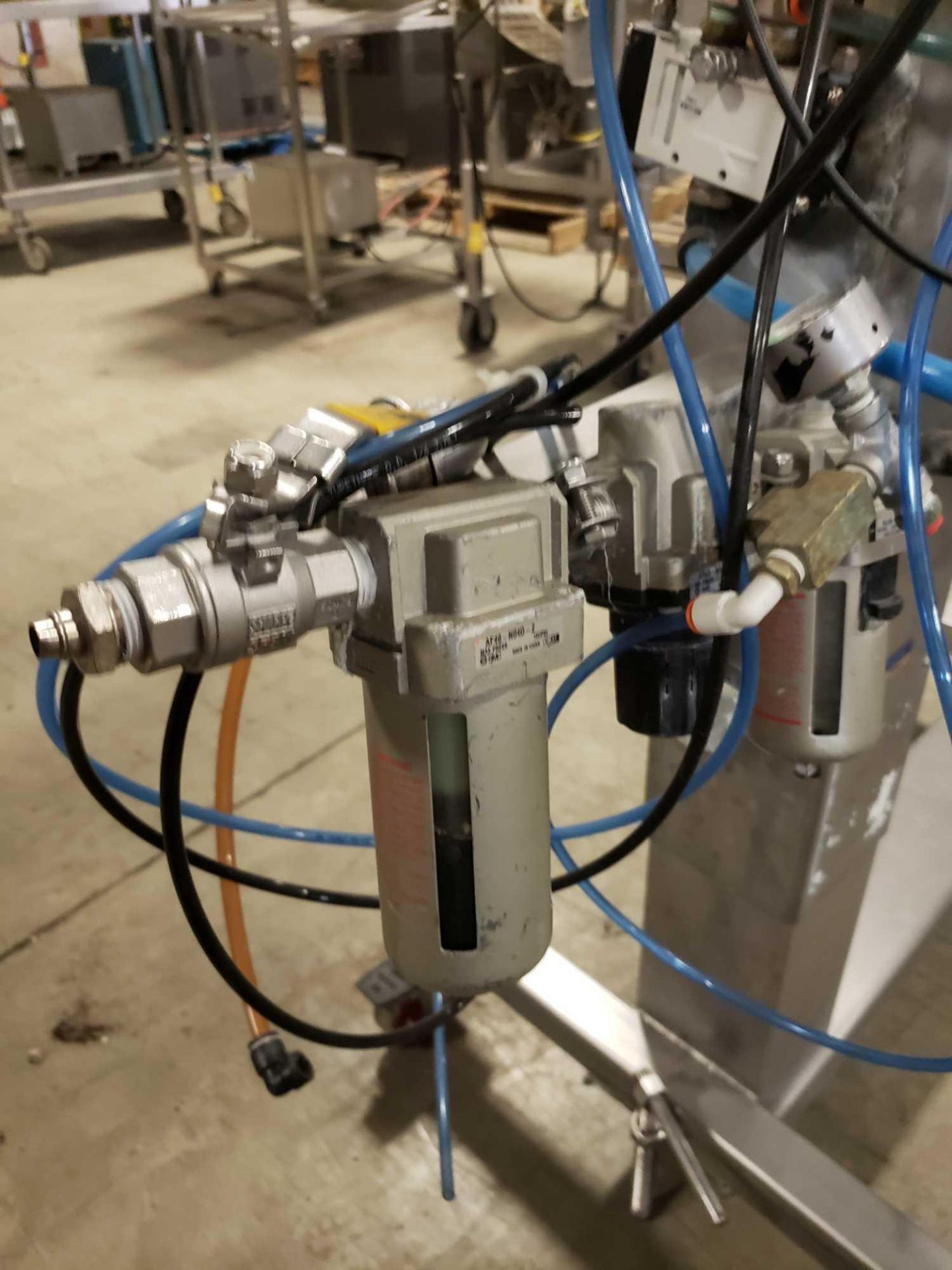 Stainless steel pneumatic filling station. - Image 4 of 6