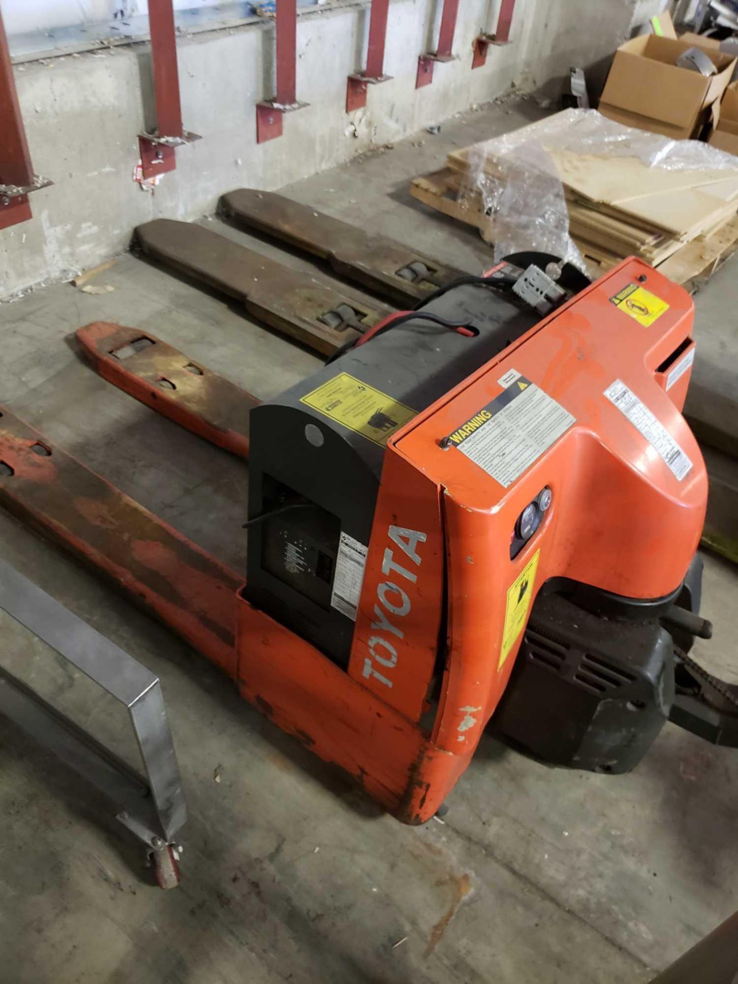 Toyota Pallet PRO, 4000lb electric walk behind pallet jack. - Image 11 of 13