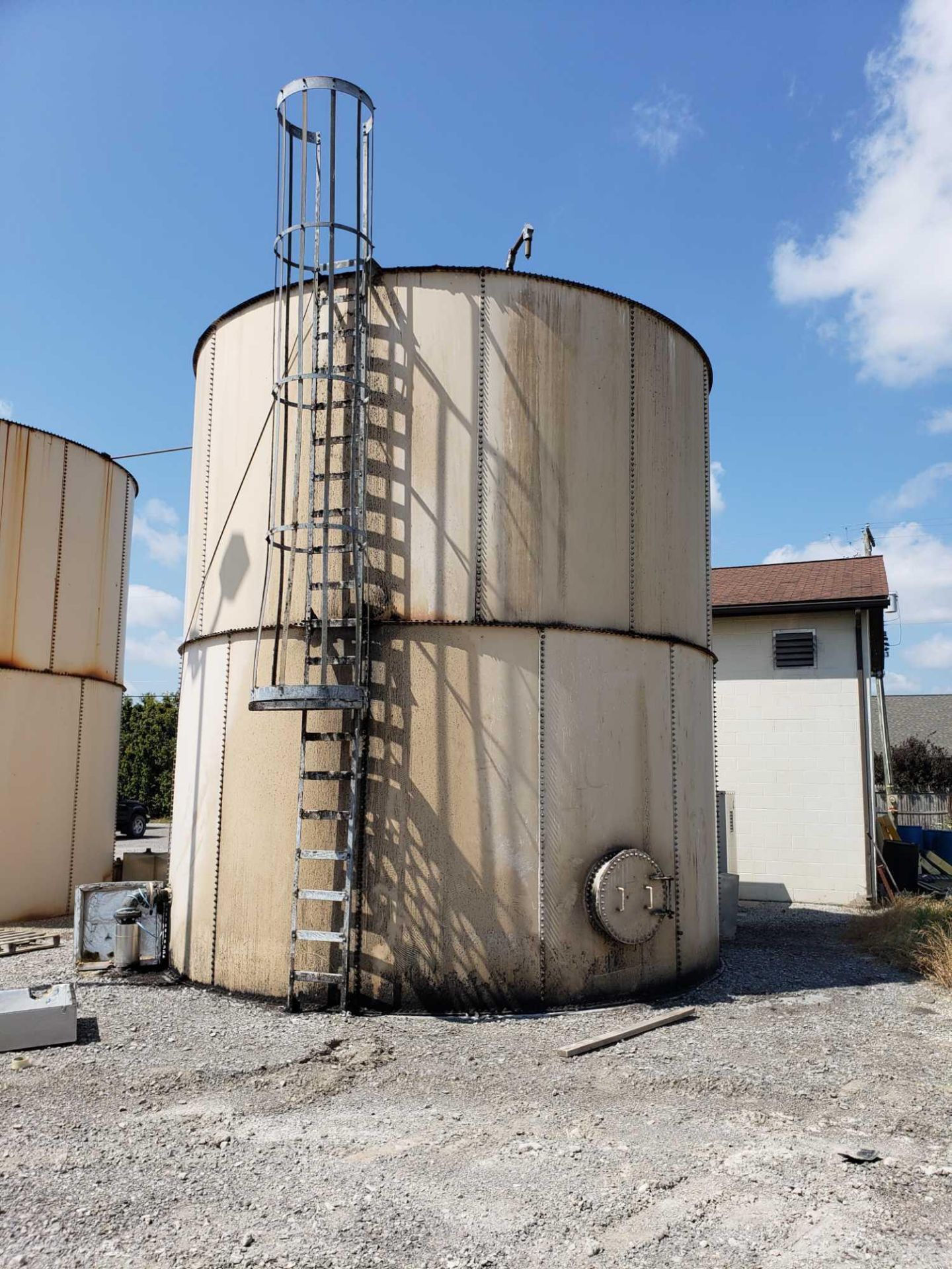 Waste water treatment system. Includes contents of building and tanks. - Image 4 of 33