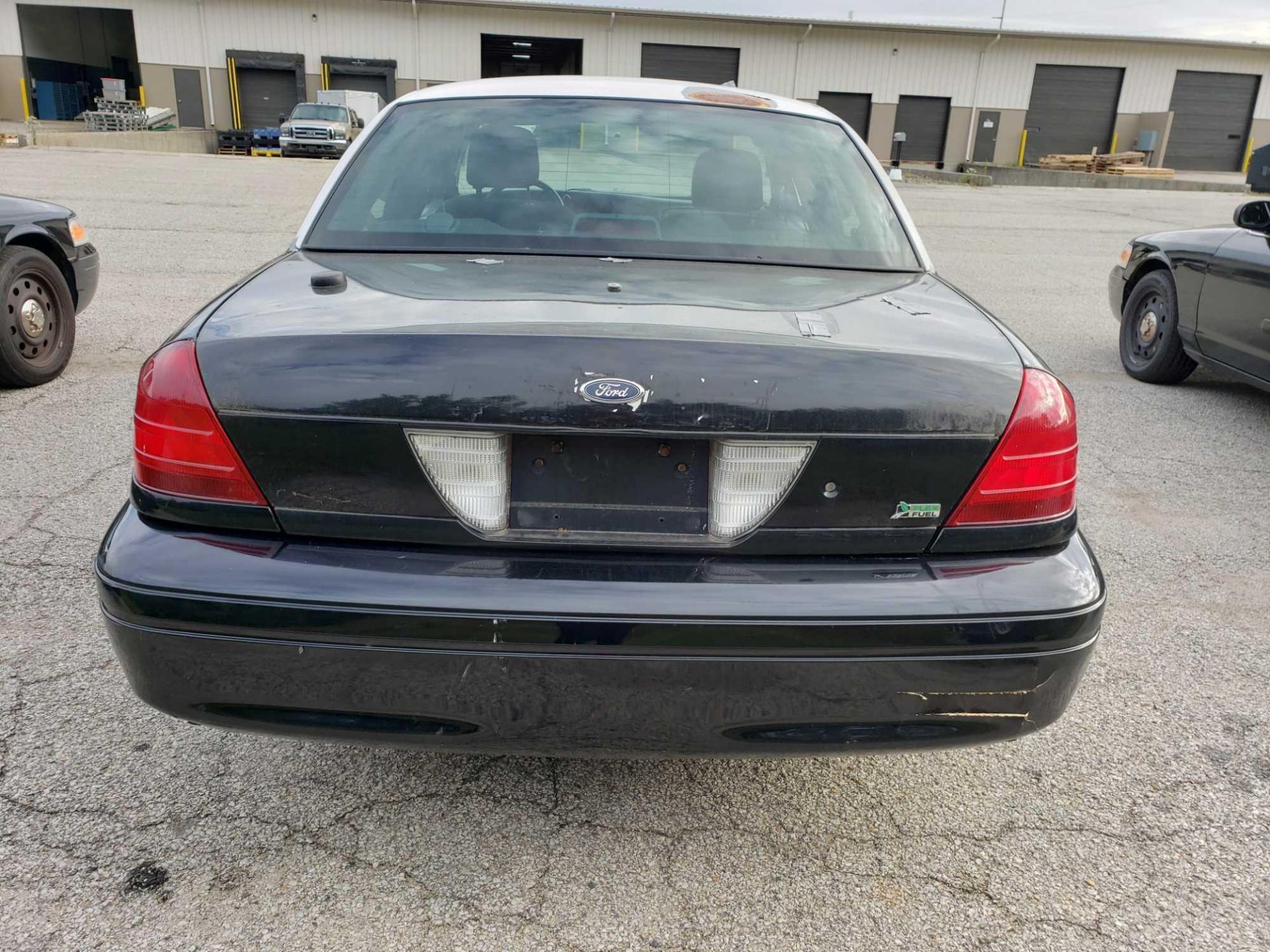 008 Ford Crown Victoria. VIN 2FAHP71V09X112075. Police Interceptor. 123,233 miles showing. - Image 3 of 19