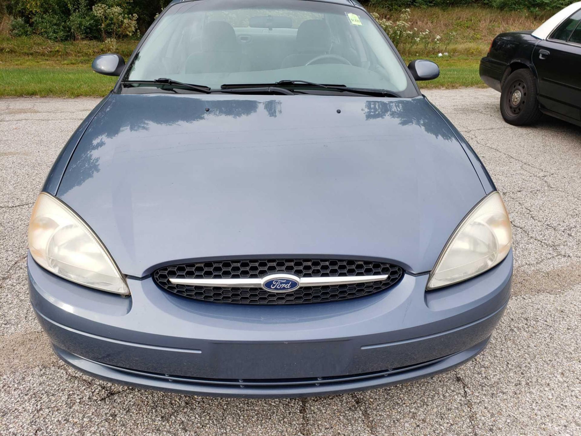 2001 Ford Taurus VIN 1FAFP53291G230229, 70,126 miles. Municipally owned and maintained. - Image 7 of 18