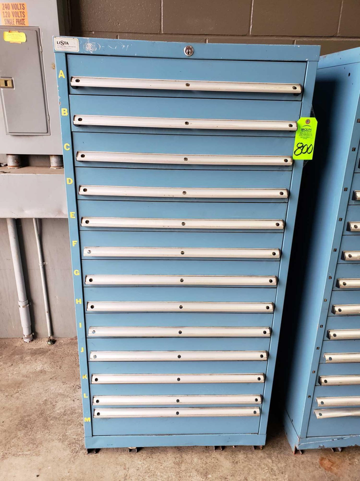 13 drawer lista tool cabinet.