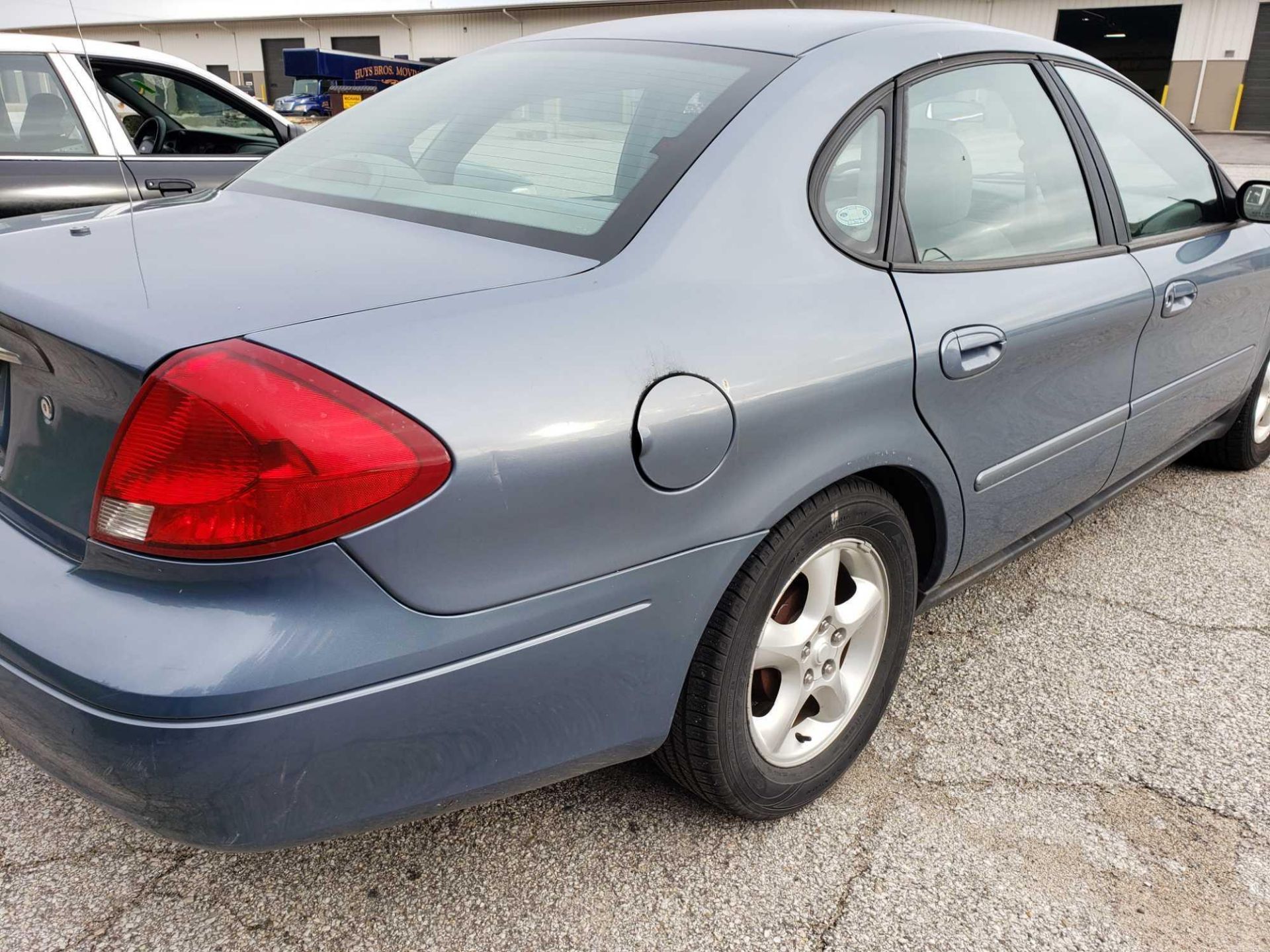2001 Ford Taurus VIN 1FAFP53291G230229, 70,126 miles. Municipally owned and maintained. - Image 5 of 18