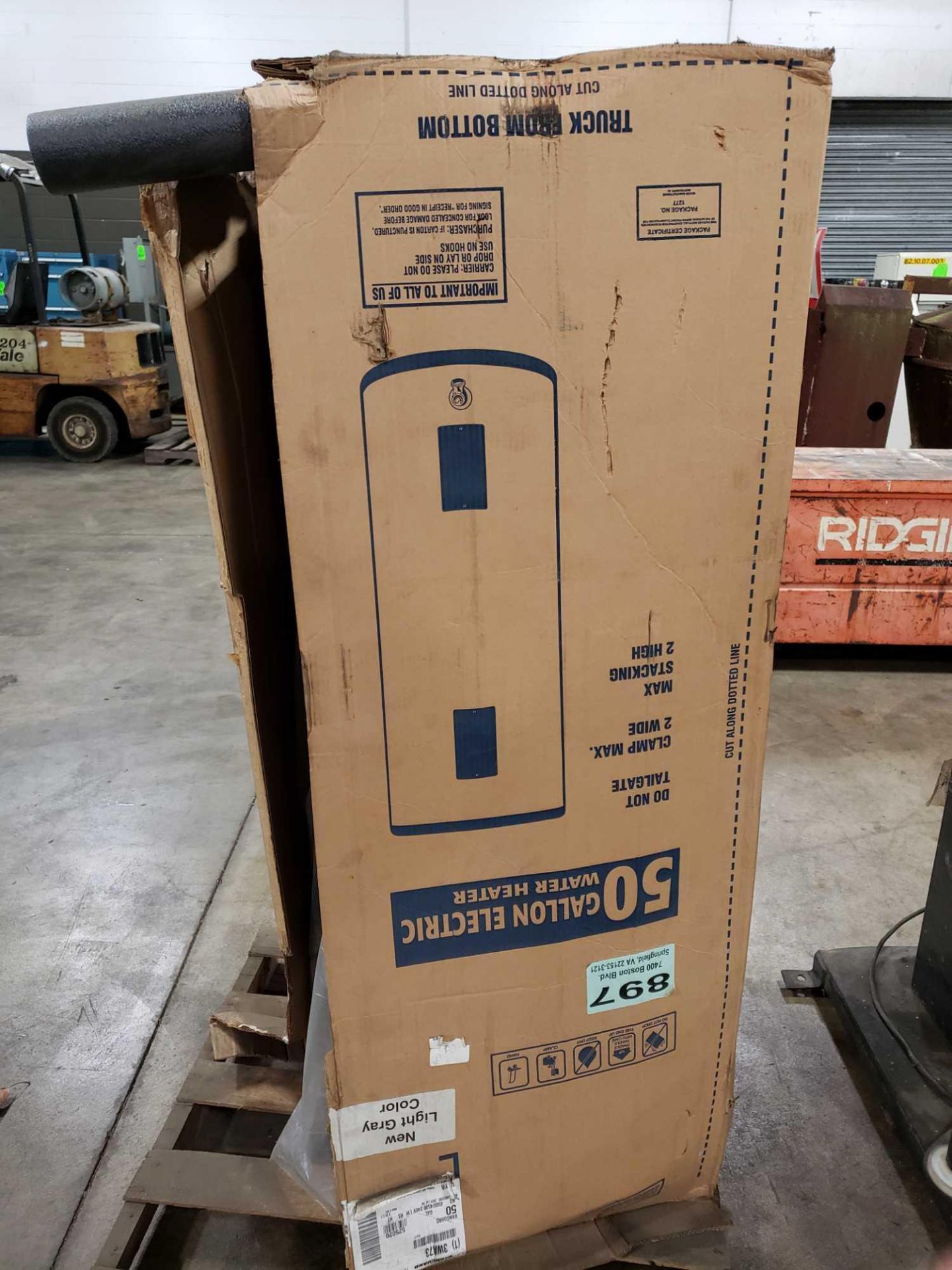 VanGuard 50 gallon Electric water heater. In box as pictured. - Image 2 of 3
