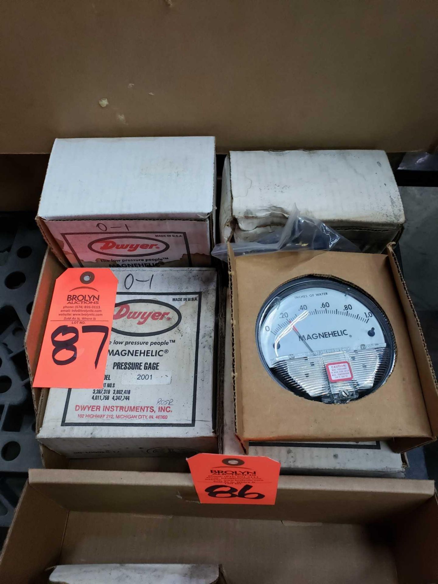 Qty 4 - Dwyer Magnehelic pressure gauges. New. Boxes show wear.