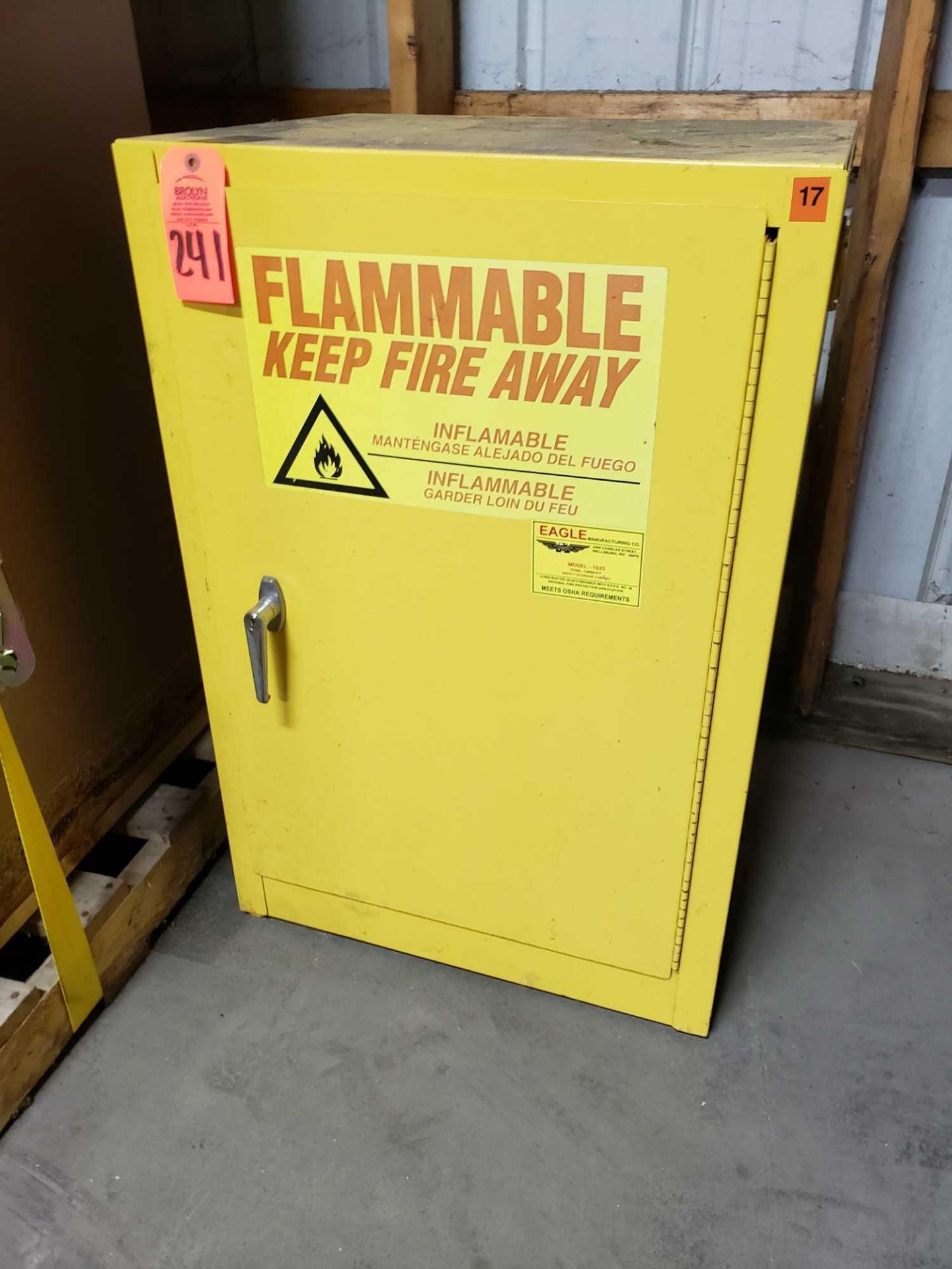 Eagle model 1925 flammable cabinet. 12 gallon capacity.