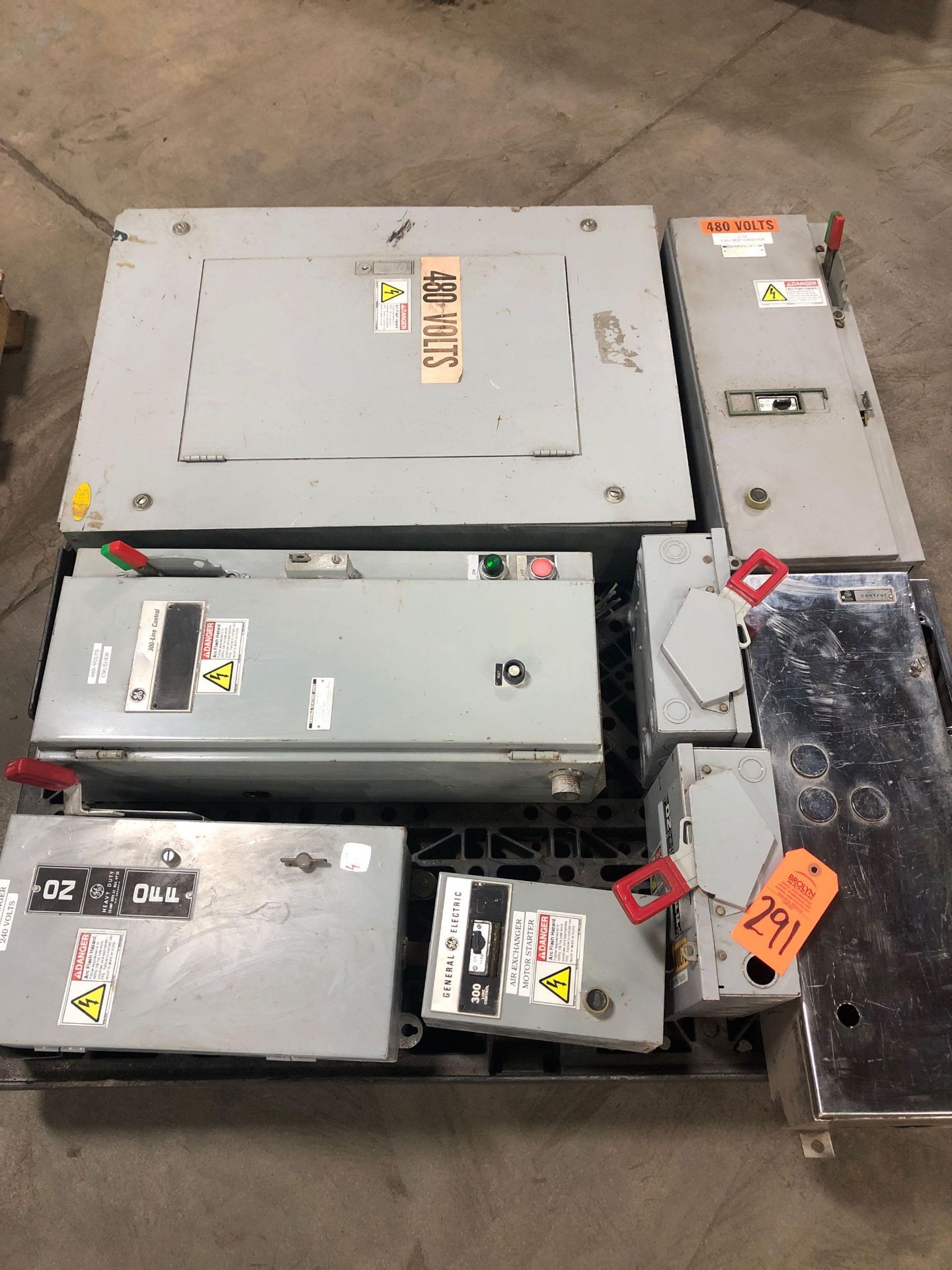 Qty 8 - Assorted electrical boxes, breaker boxes, and safety disconnects.