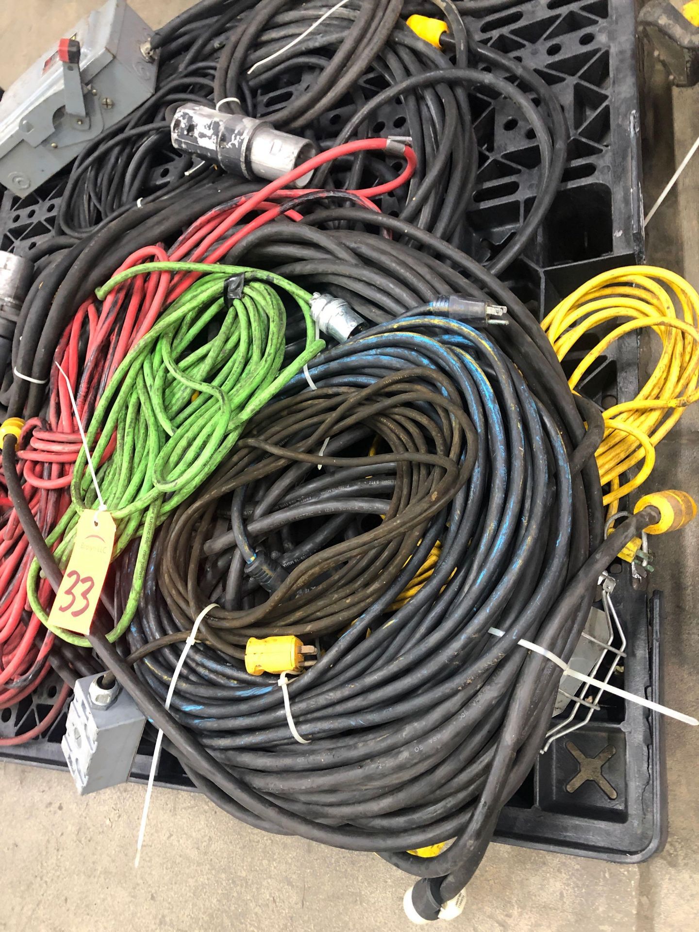 Pallet of assorted cords. - Image 4 of 5