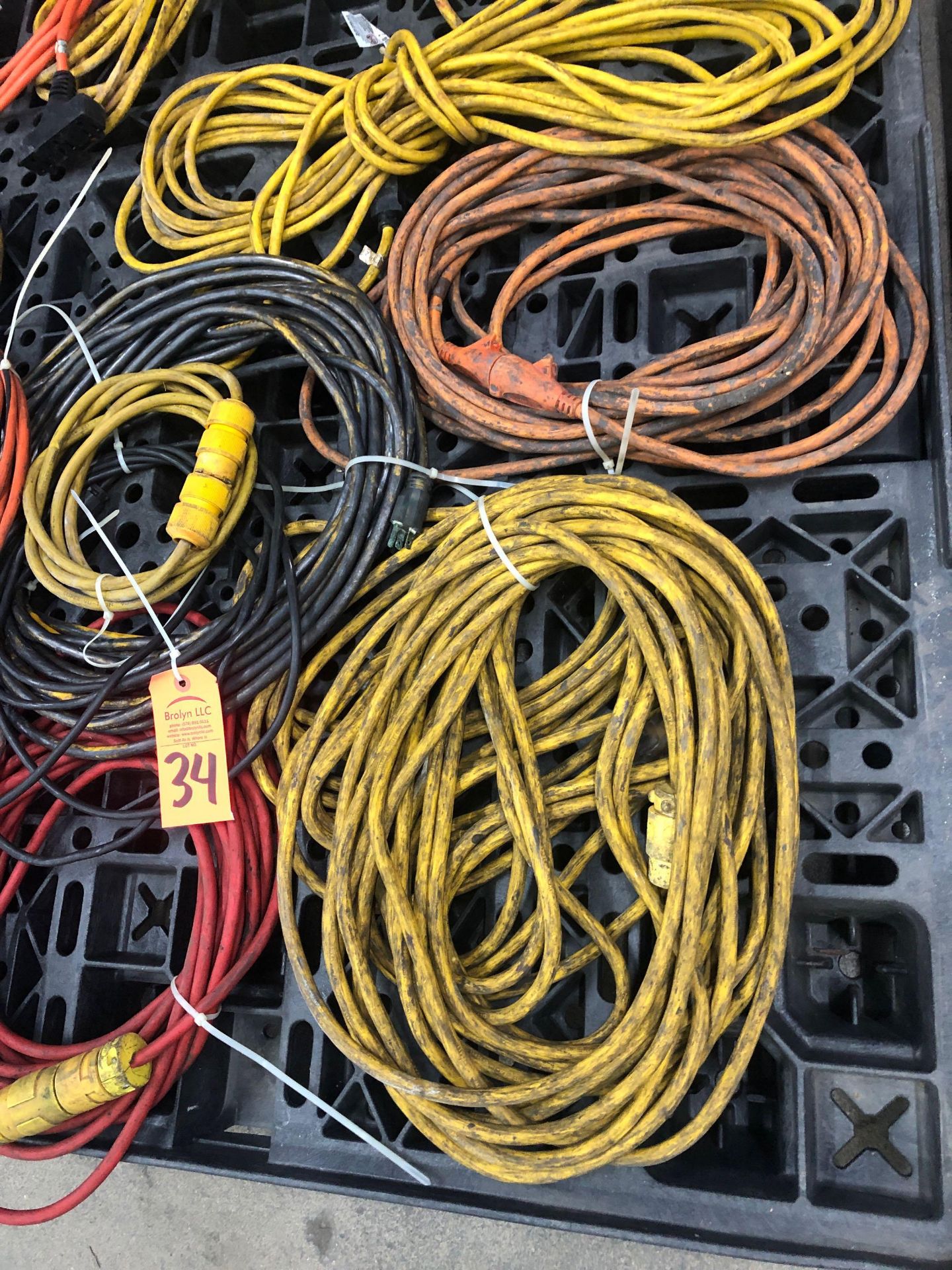 Pallet of assorted cords. - Image 4 of 5