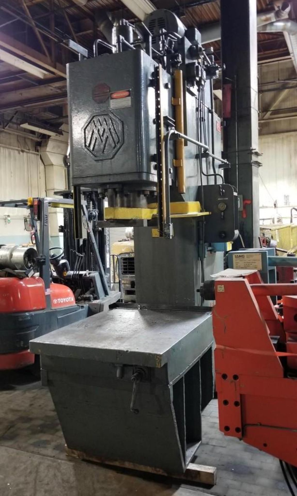 **Located in Brook Park, OH** 100 ton Williams White Gap Frame Hydraulic Press.