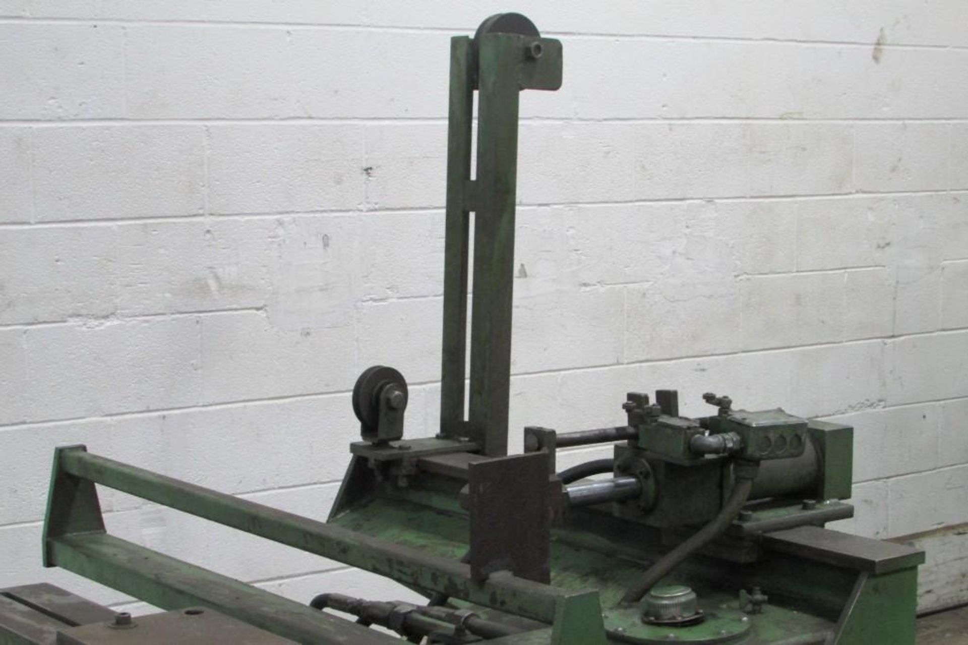 **Located in Brook Park, OH**  2" Wallace #500-2.5 horizontal heavy duty rotary draw mandrel type. - Image 5 of 5