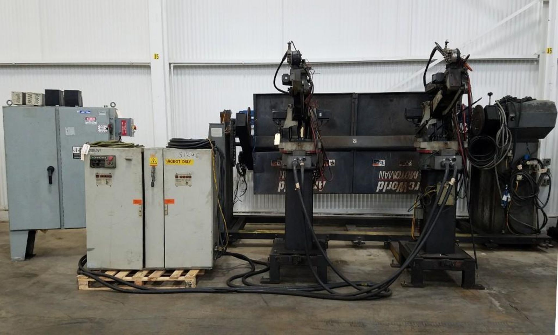 **Located in Brook Park, OH** Motoman ArcWorld 6200 dual robotic welding cell