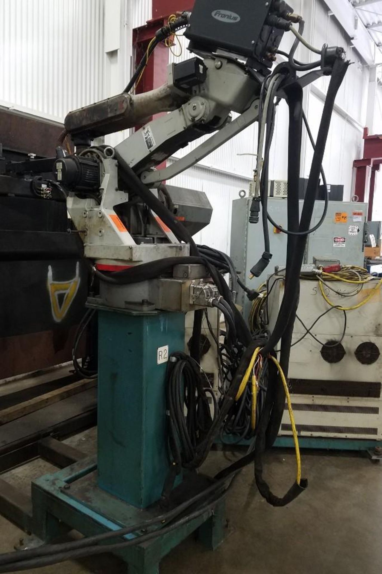 **Located in Brook Park, OH** Motoman ArcWorld 6200 dual robotic welding cell. - Image 3 of 5