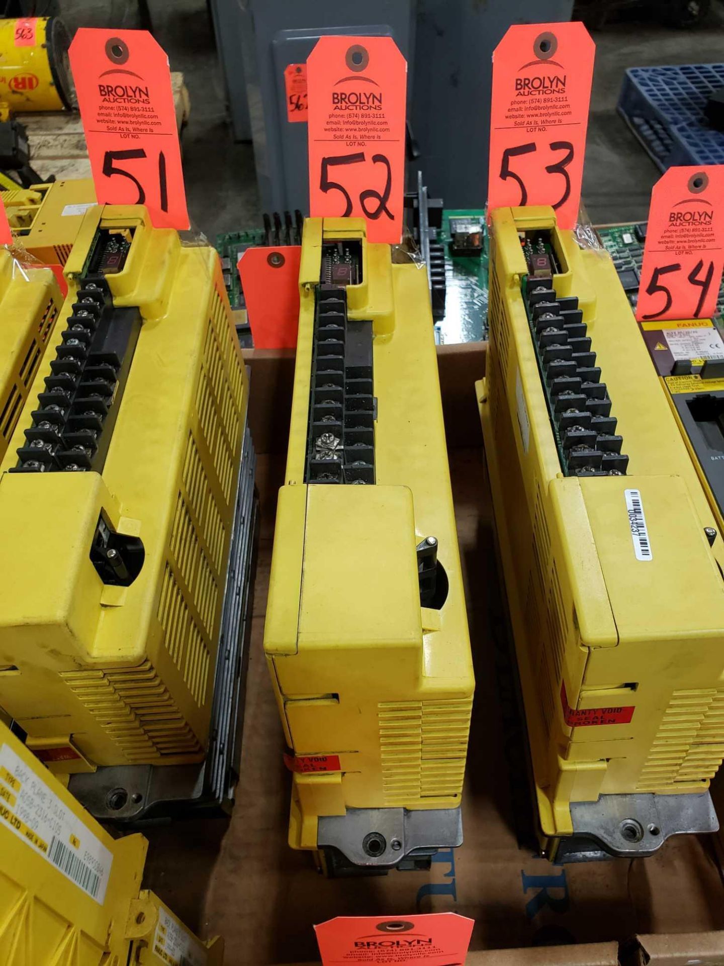 Fanuc A06B-6066-H011 servo amplifier drive.