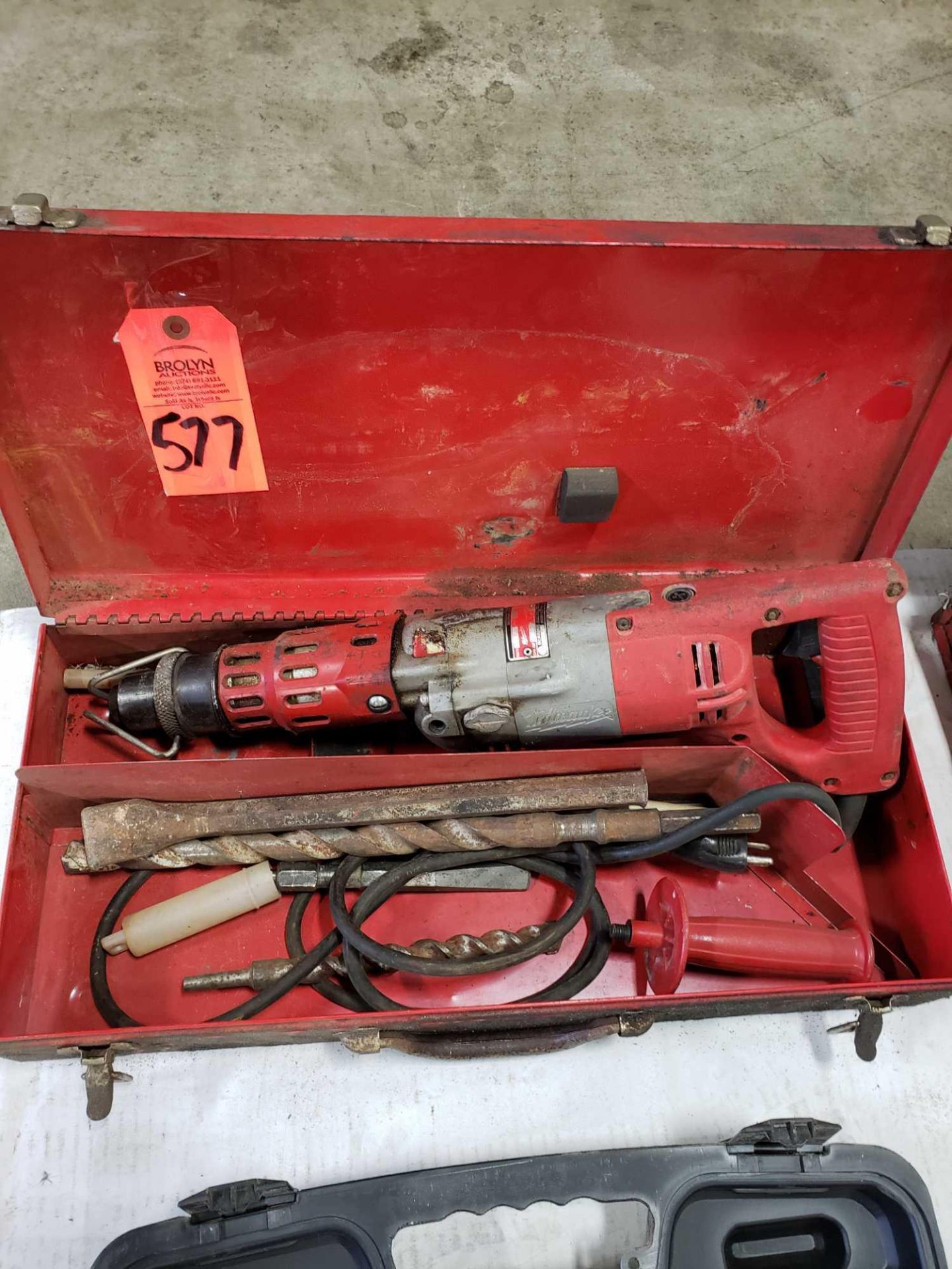 Milwaukee rotary hammer drill model 5351 single phase 110v with case and bits. - Image 3 of 5