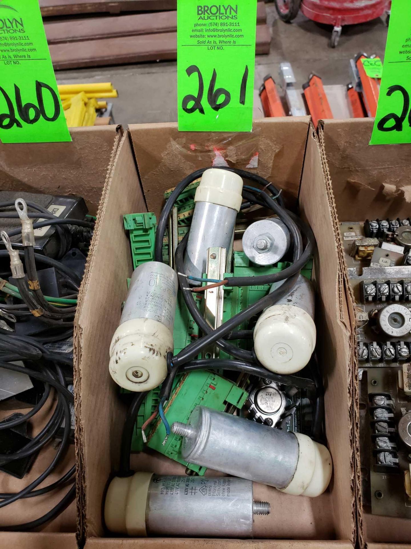 Lot of assorted electrical.