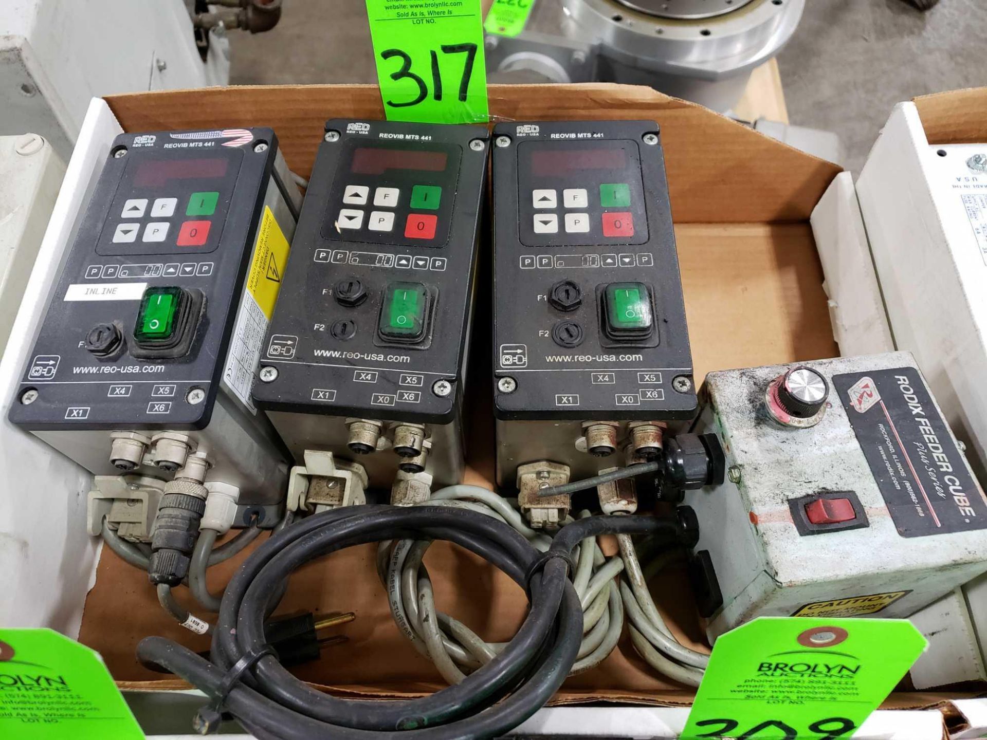 Lot of assorted electrical.