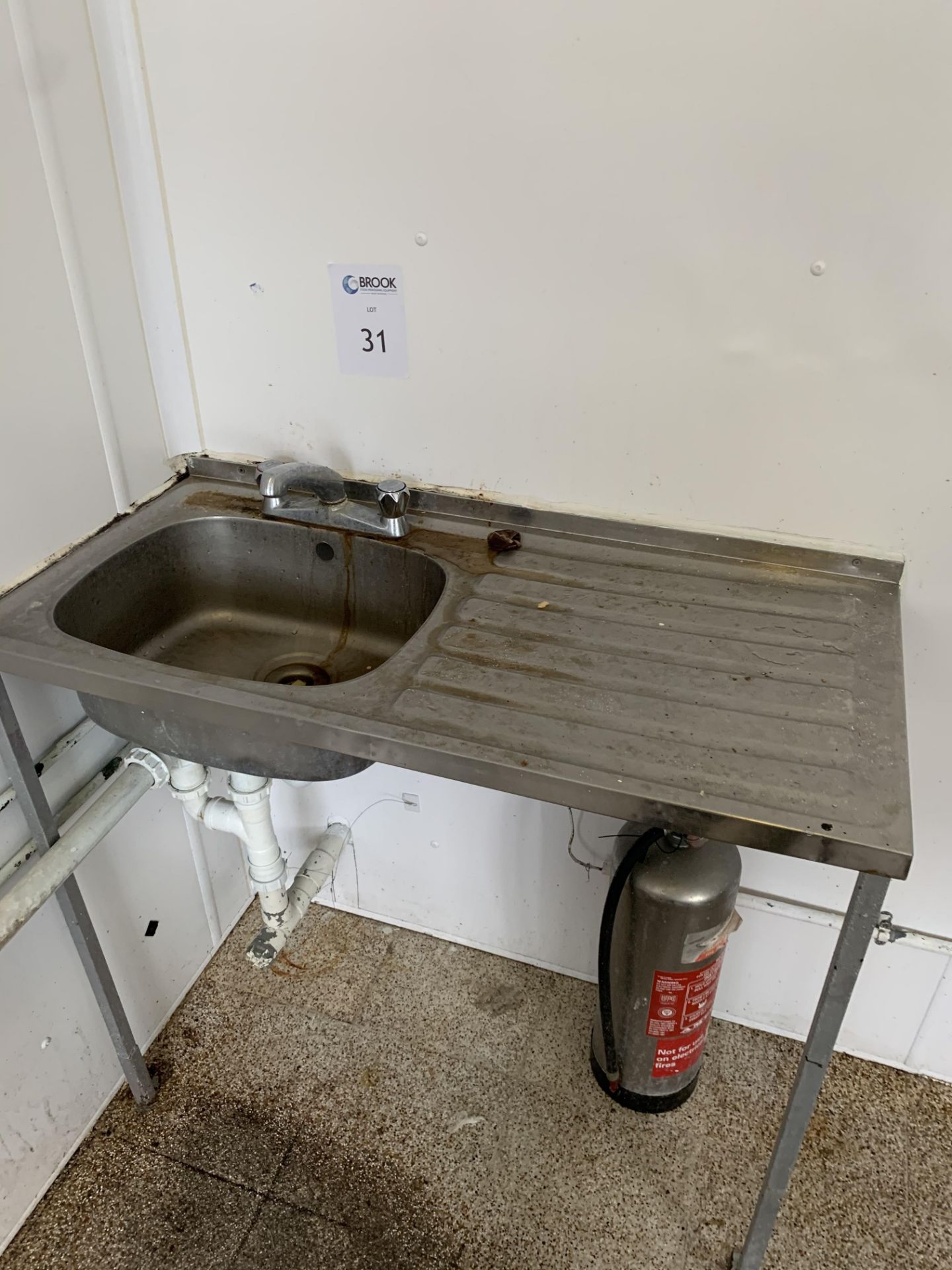 wall mounted sink