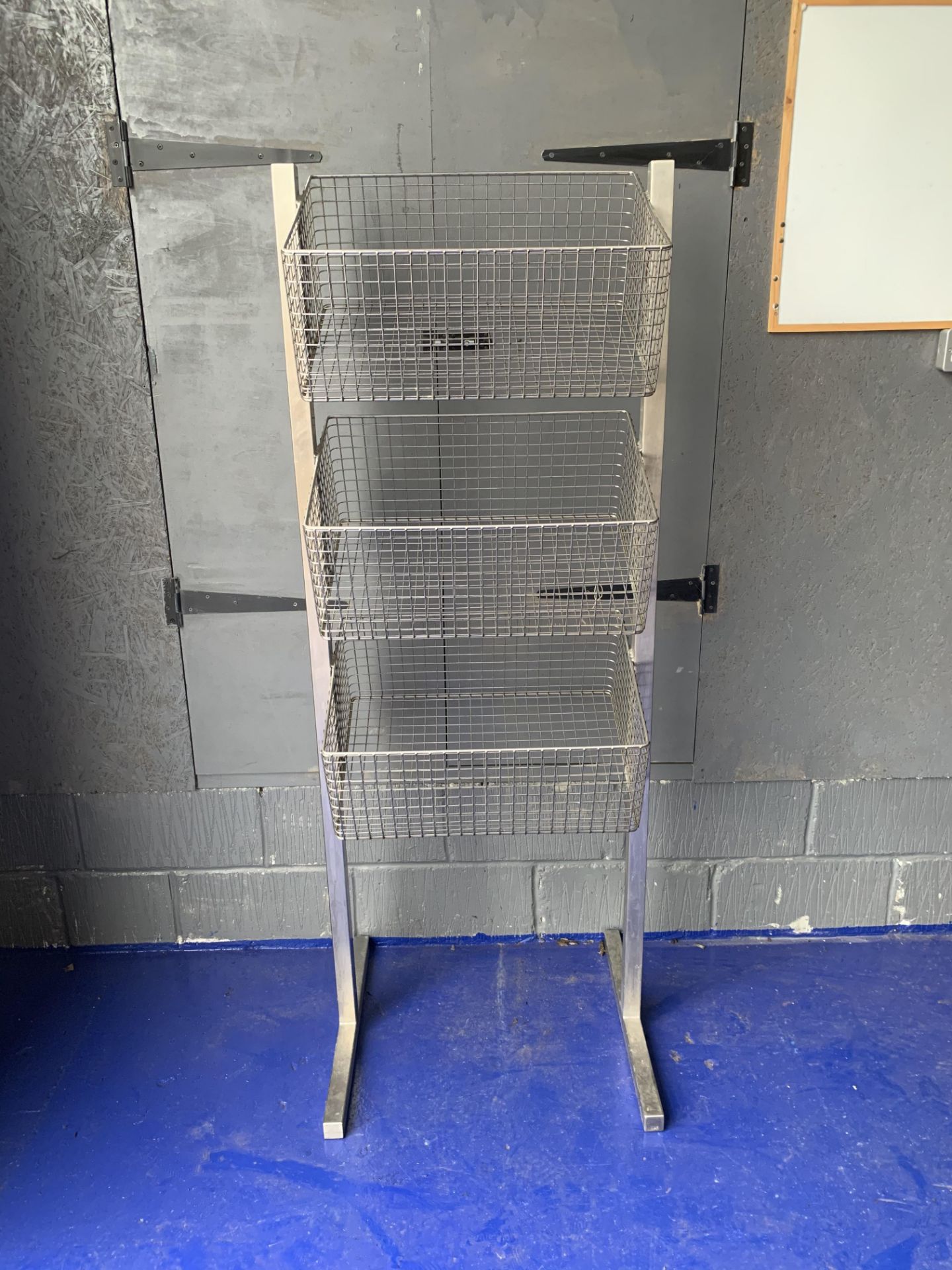 3 tier stainless steel display basket