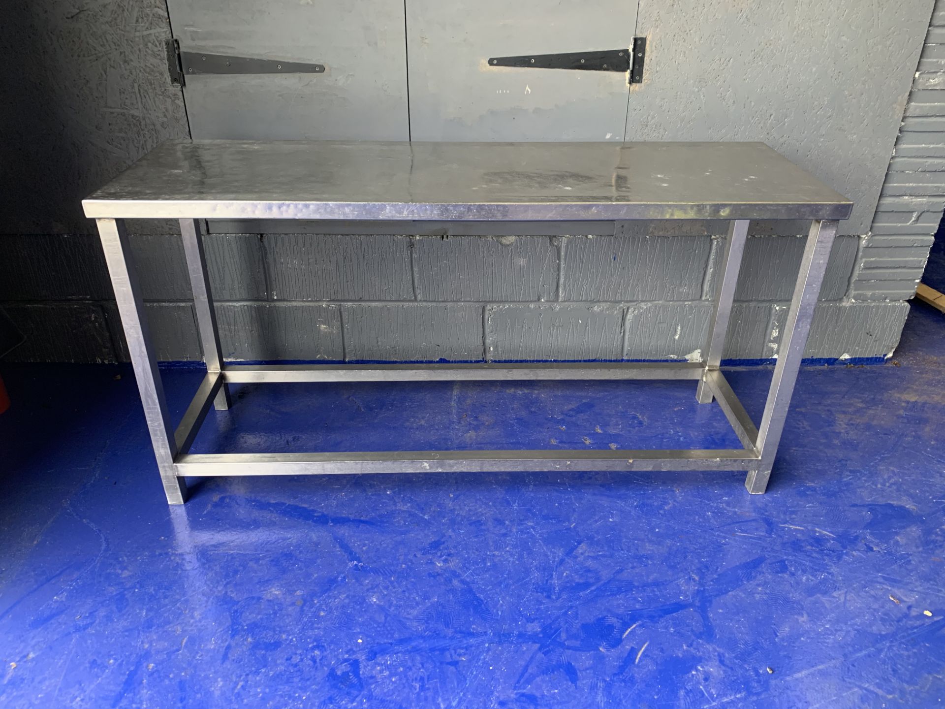 stainless steel table approx 5ft