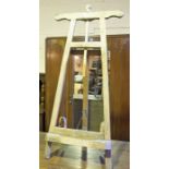 A Vintage Oak Picture Easel, 102cm high