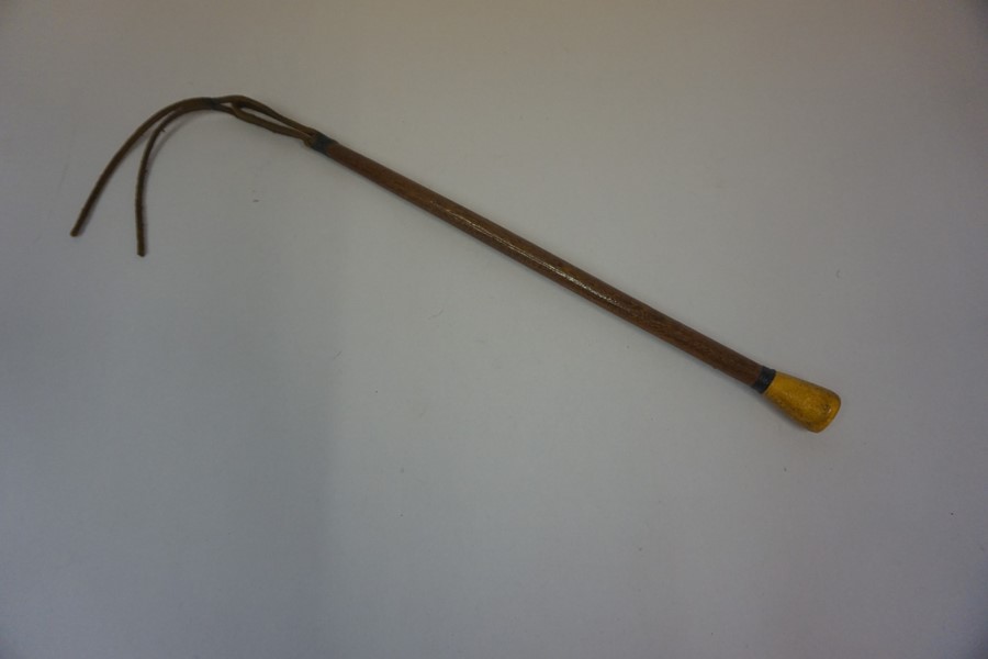 A Childs Hunting Crop, 57cm long