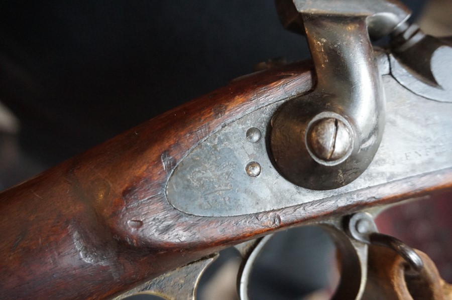 An 1864 Enfield Musket, The three band musket for Indian artillery, Having a fitted bayonet and - Image 16 of 18