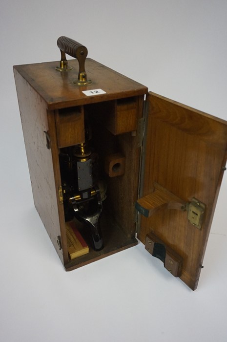 A Monocular Microscope by Henry Crouch, London, circa late 19th / early 20th century, number 9955, - Image 2 of 8