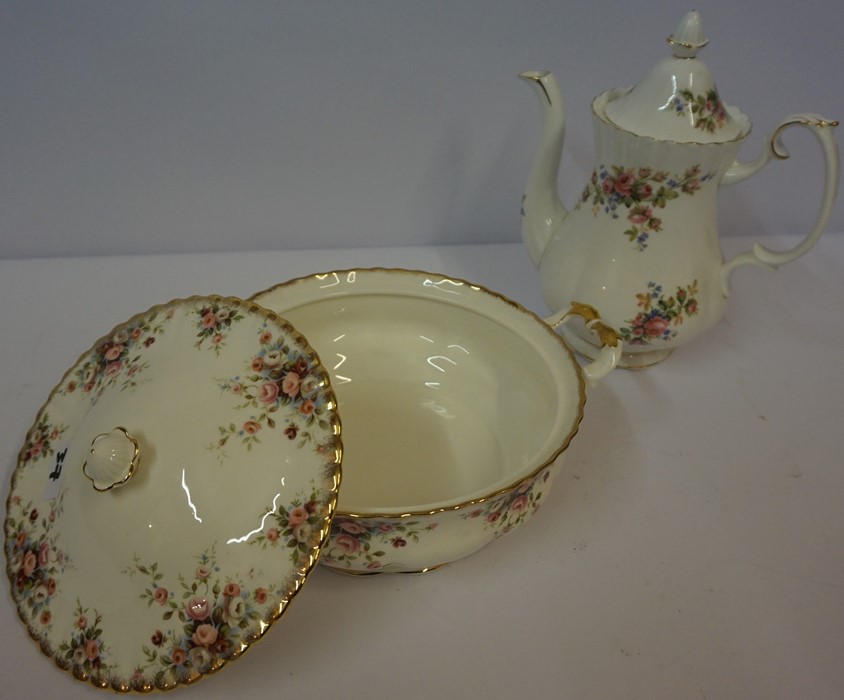 A Royal Albert Old Country Roses Tea Service, Comprising of six side plates, six saucers, six - Image 6 of 6