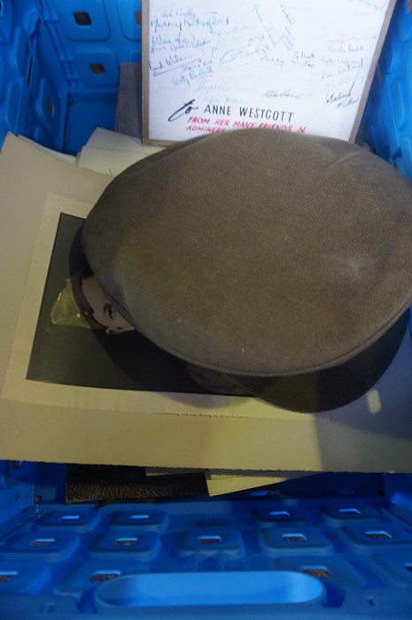 A Mixed Lot of Collectables and Military Ephemera, to include photo album, loose photographs, - Image 3 of 5