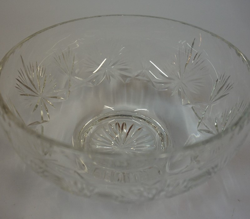 A Crystal Decanter with Stopper by Gleneagles Crystal, 35cm high, also with a crystal bowl, (2) - Image 2 of 3