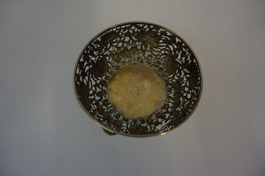 Chinese Pierced Silver Bowl by Wang Hing of Hong Kong, (Late Qing Dynasty) raised on a circular - Image 2 of 6