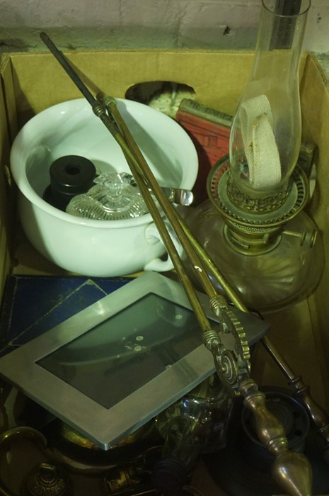 Mixed Lot of Sundries, to include oil lamp, brass fire irons, pig ornaments etc - Image 4 of 4