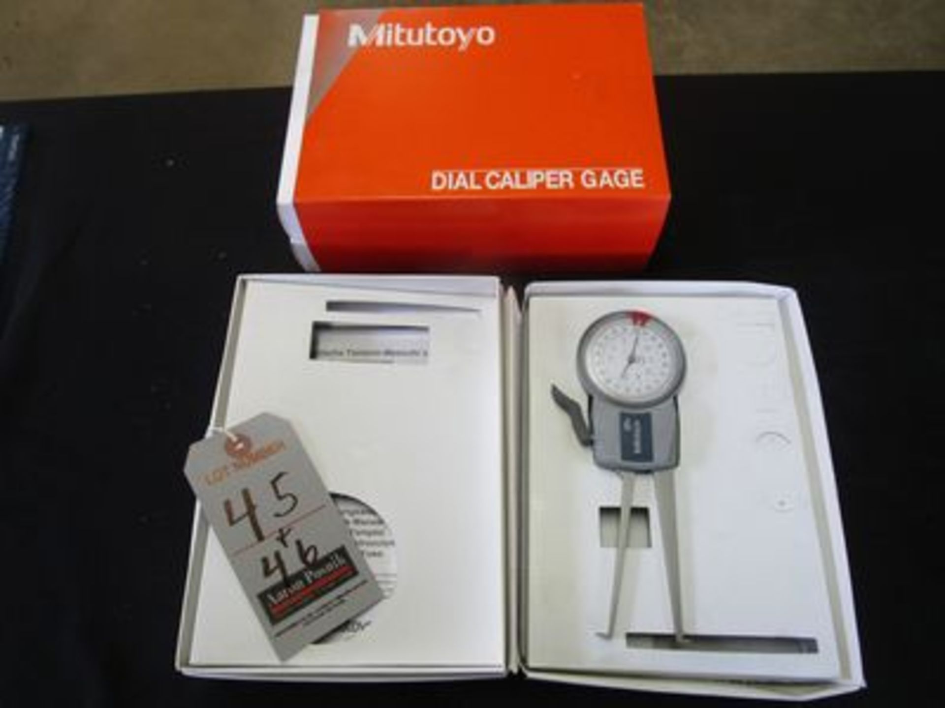 MITUTOYO 1P 65 DIAL CALIPER GROOVE GAGE W/ CASE