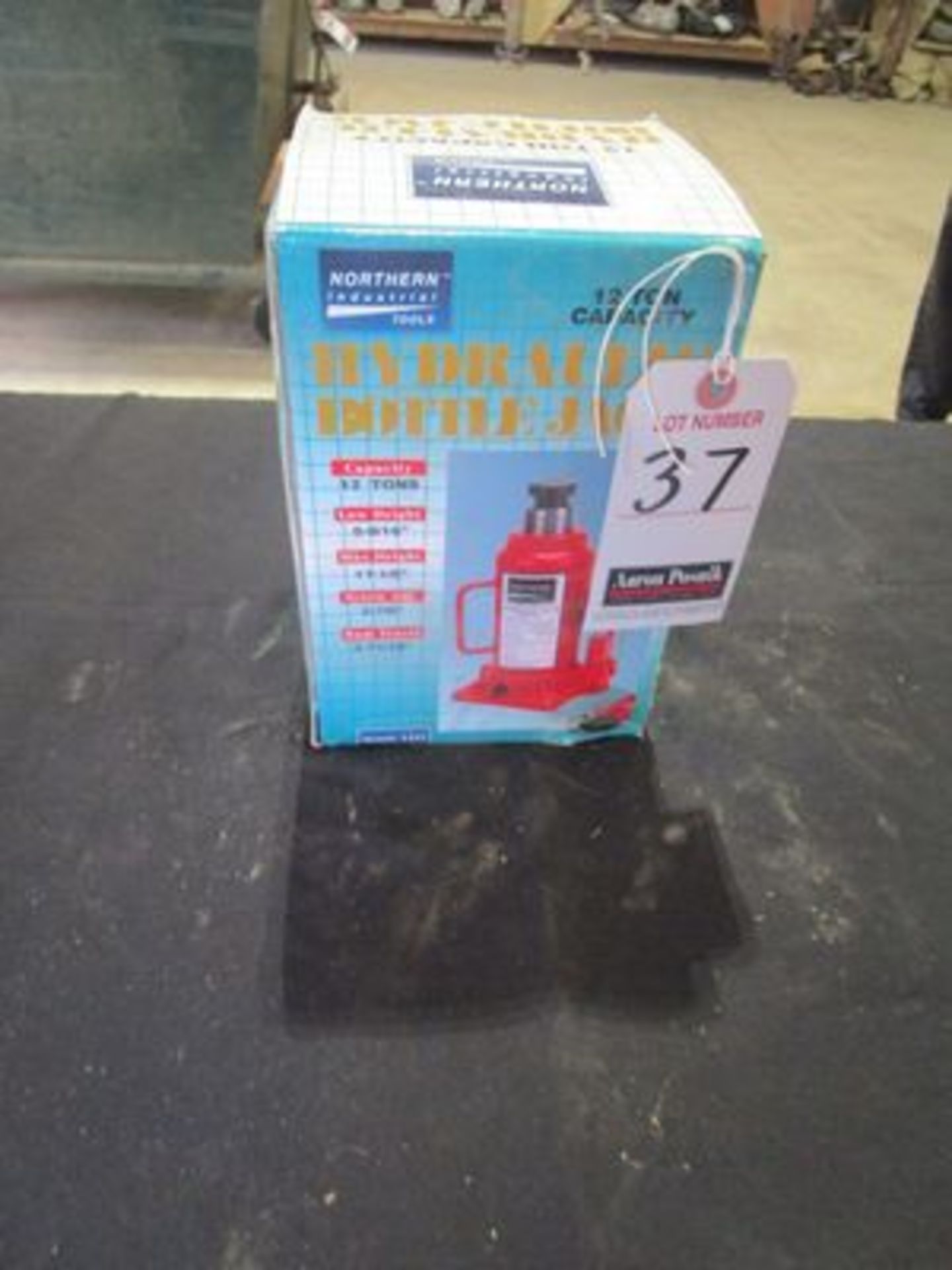 NORTHERN INDUSTRIAL 12-TON HYD. BOTTLE JACK