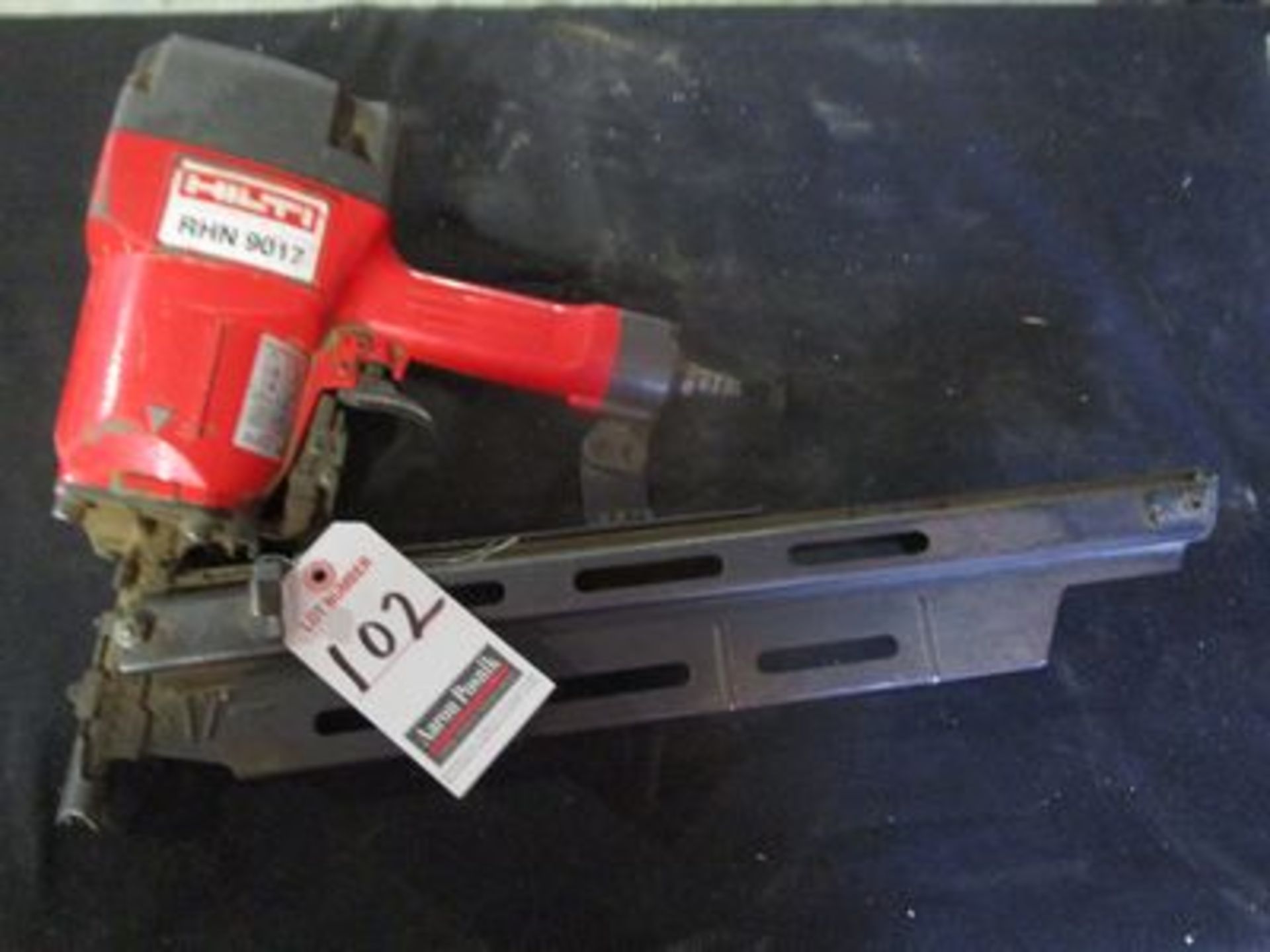 HILTI RHN 9017 PNEU. NAILER