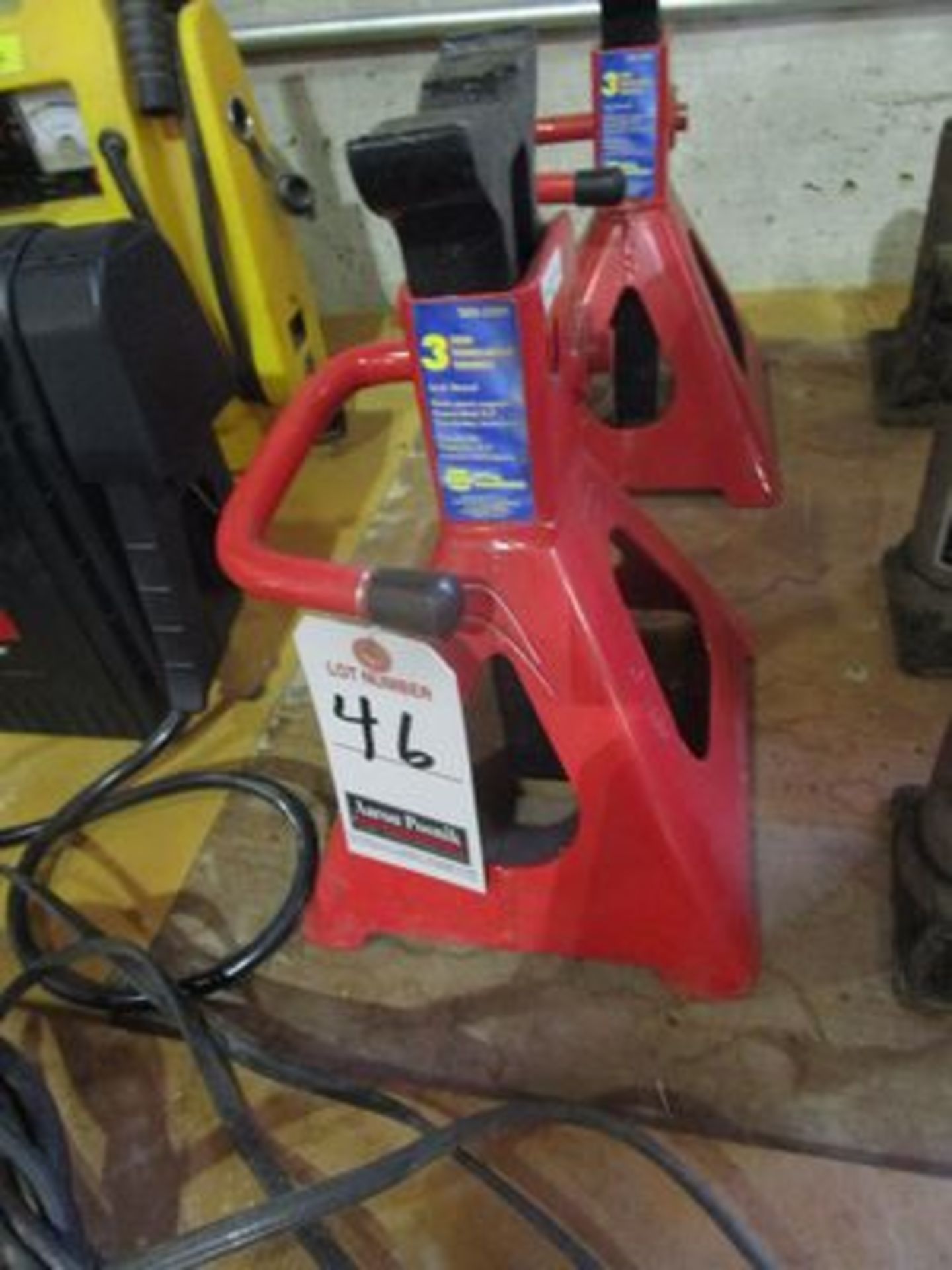 NAPA 3-TON MET. JACK STANDS