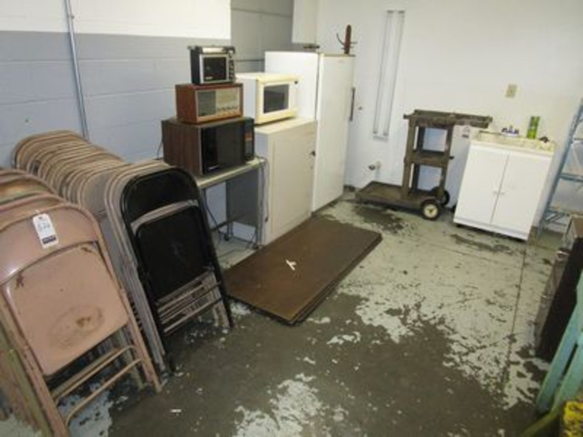 LOT OF ASS'T CHAIRS, RADIOS & KITCHEN APPLIANCES