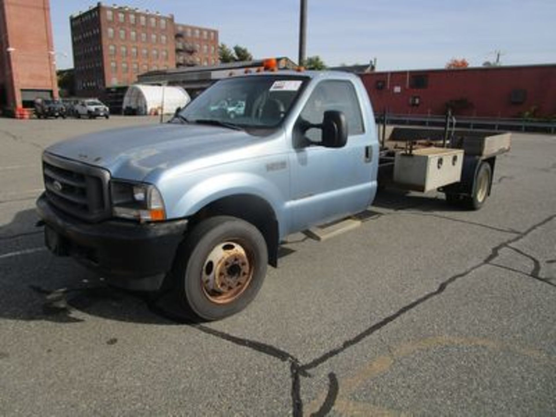 2002 FORD F550XL SUPER DUTY CAB & CHASSIS, DIESEL, S/A, AT, AC, VIN # 1FDAF56F82EA99647 (90,920