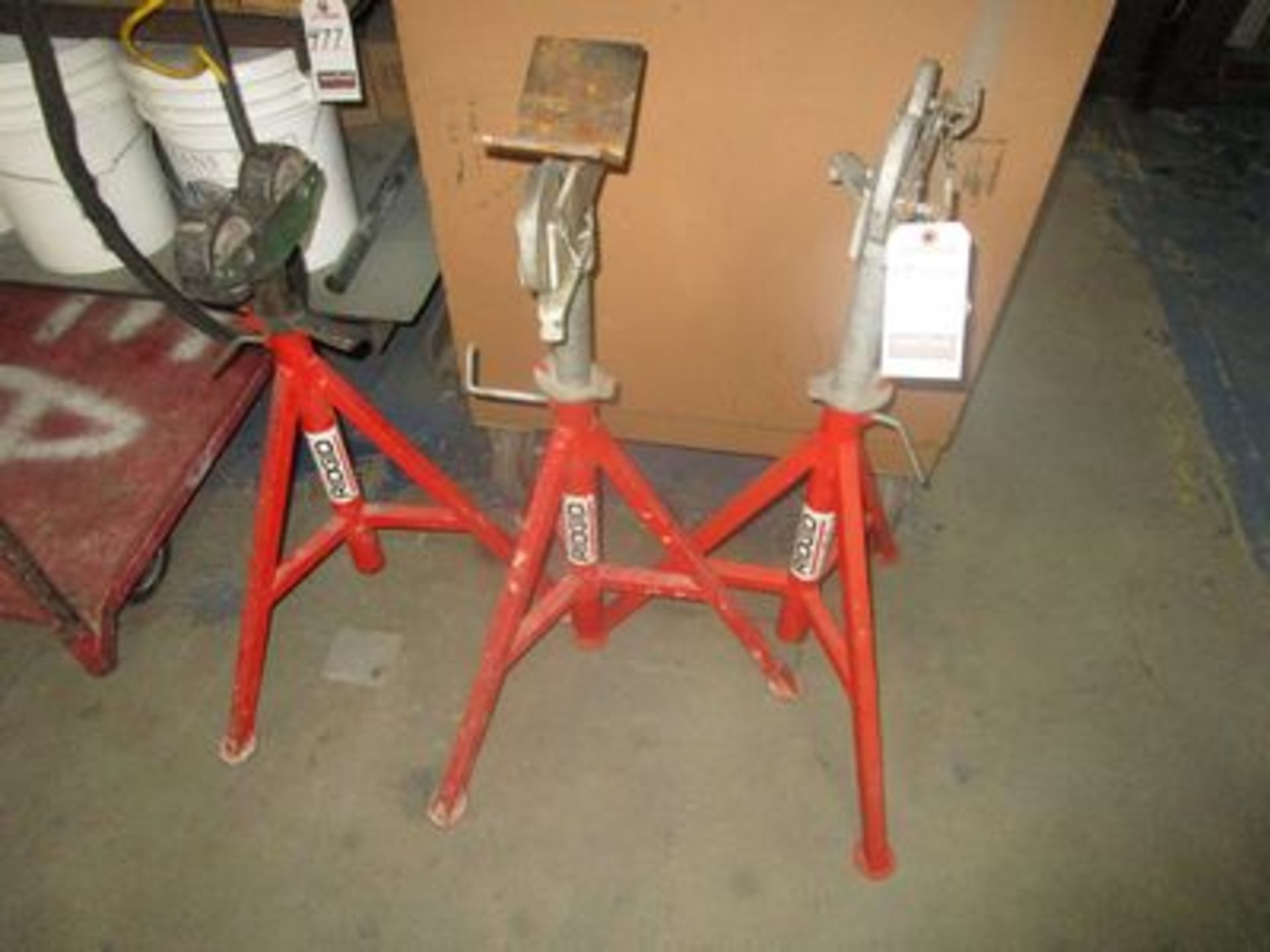 RIDGID NO. RJ-99 ROLLER HEAD PIPE STANDS