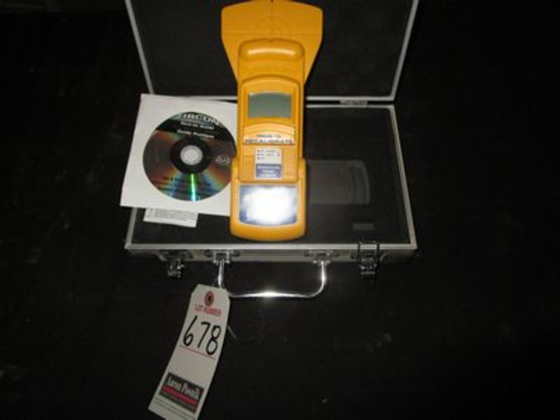 ZIRCON MT6 ELECTRONIC METAL LOCATOR W/ CASE