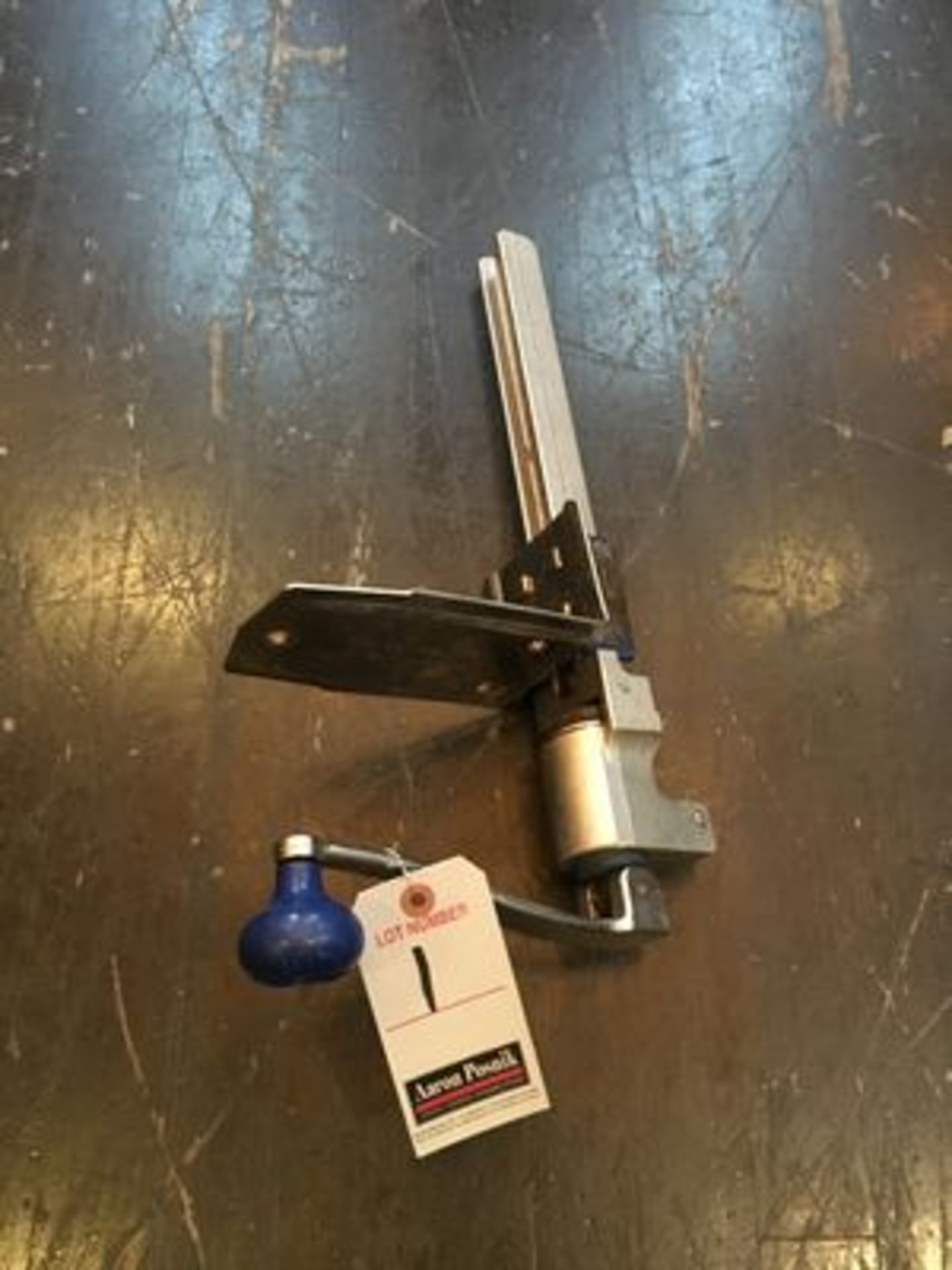EDLUND COMM. CAN OPENER, TABLE TYPE